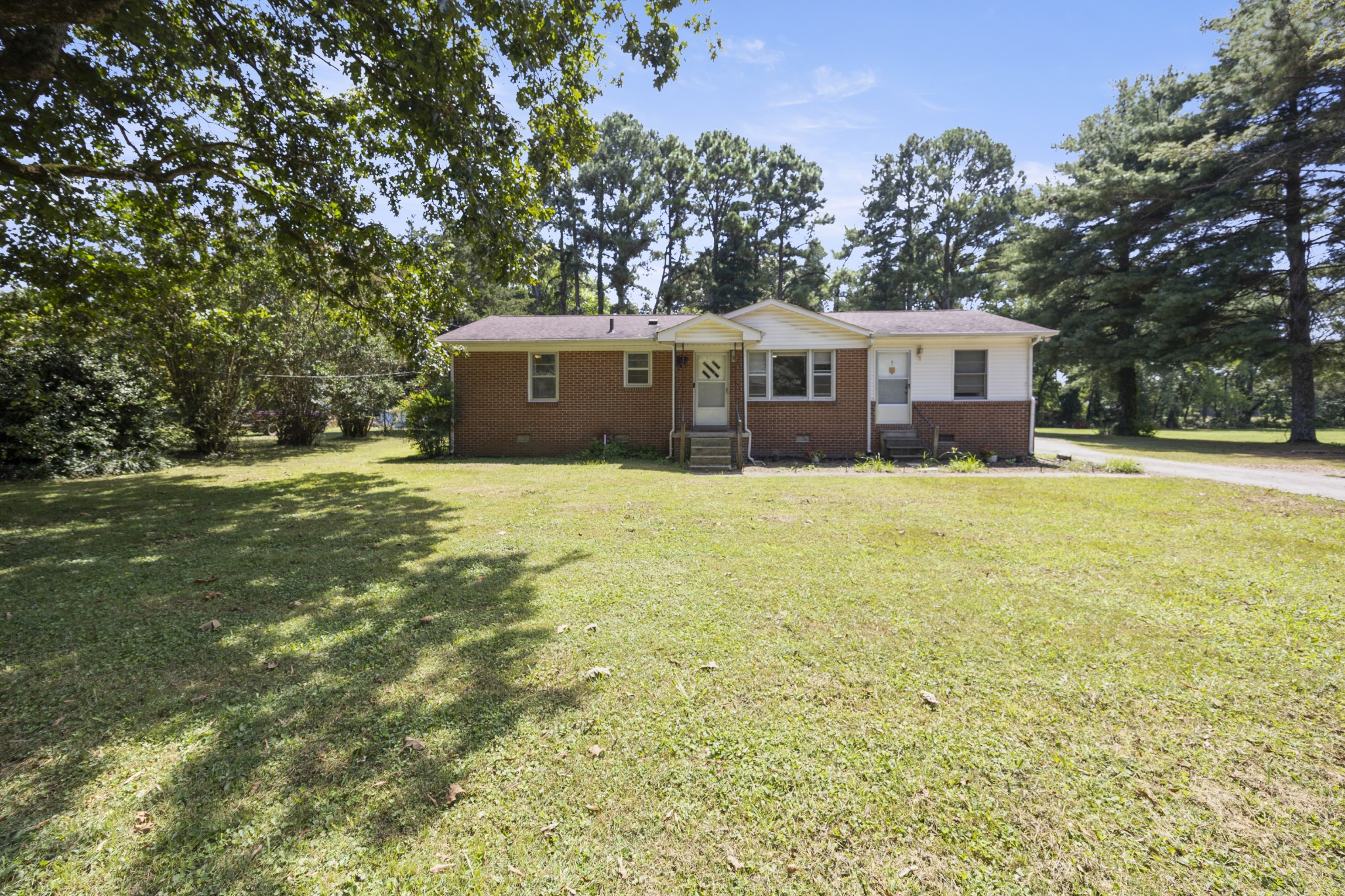 106 Darwin St