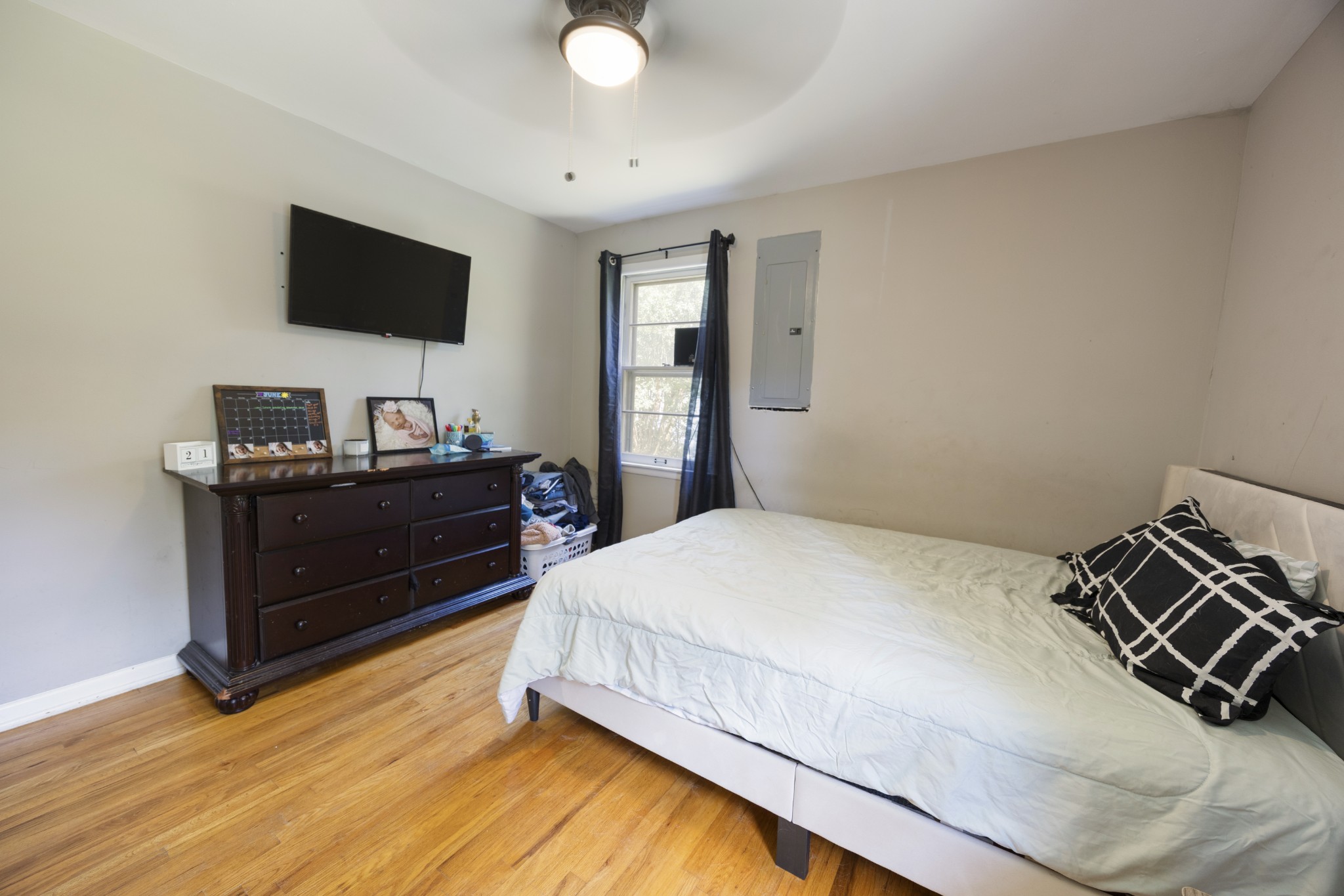 106 Darwin St