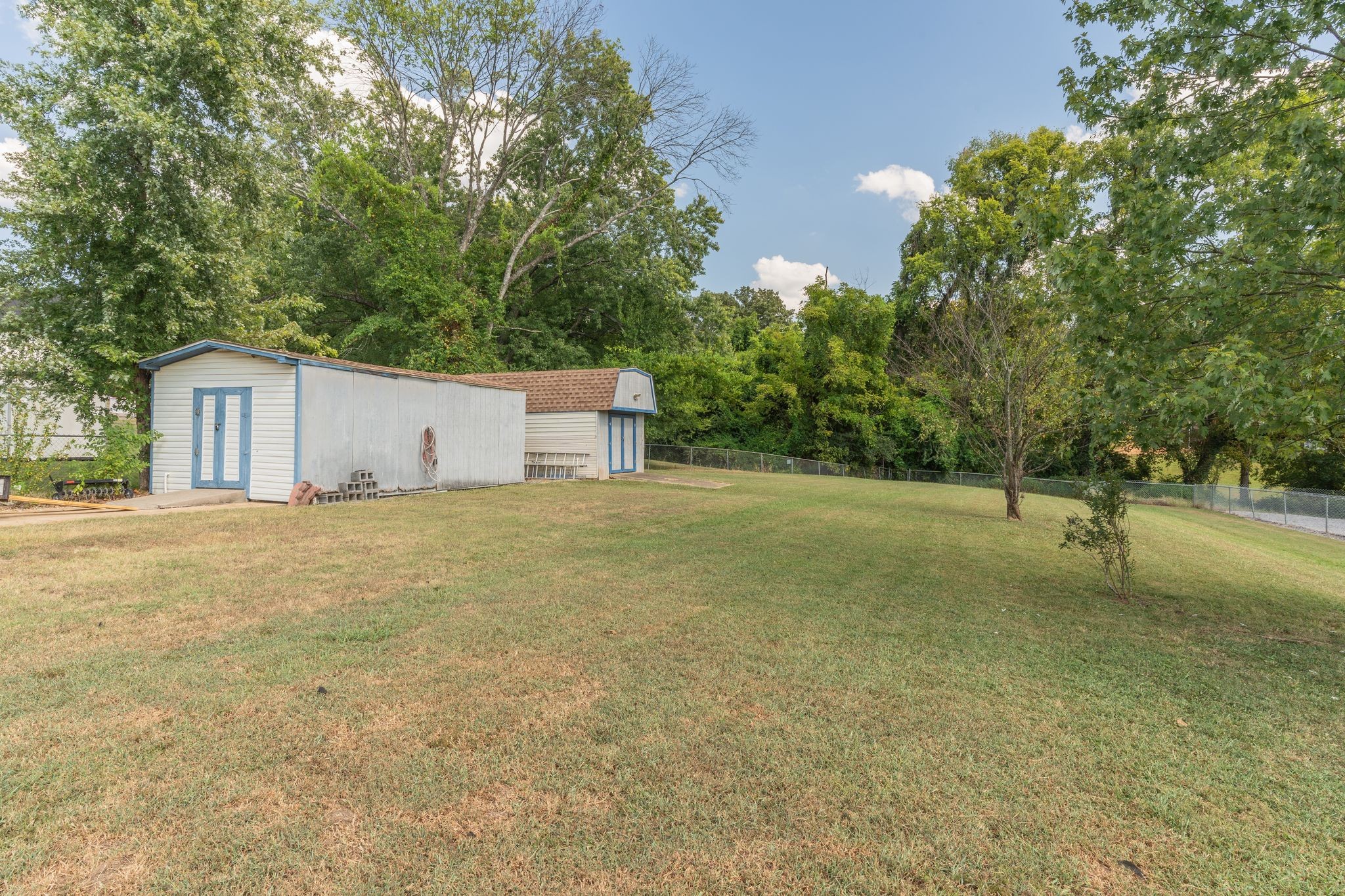 4889 Big Horn Dr
