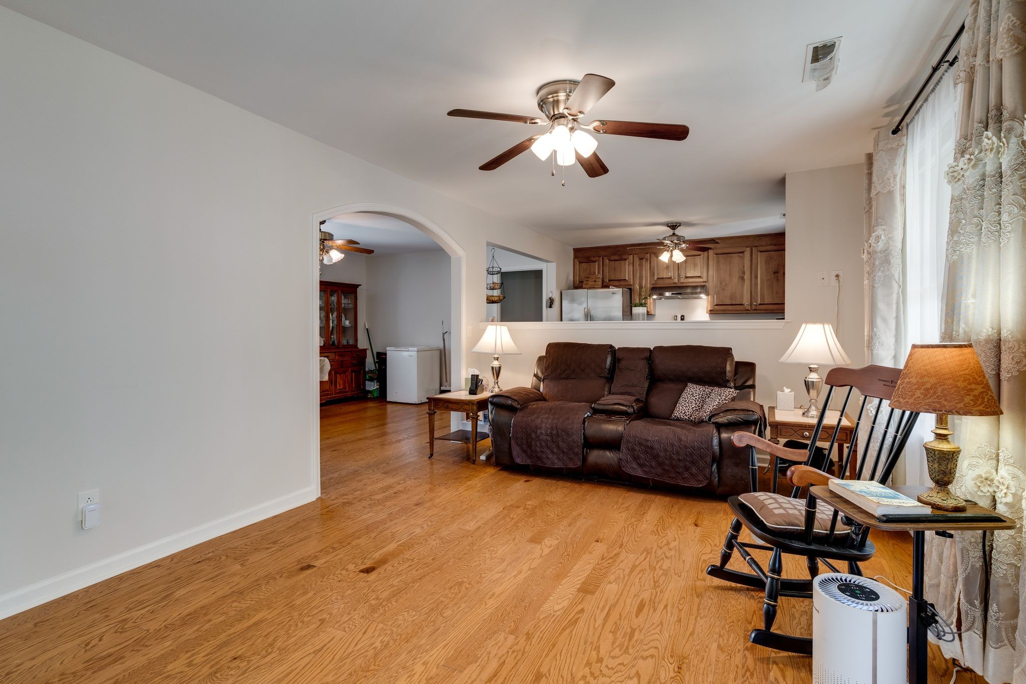 4889 Big Horn Dr