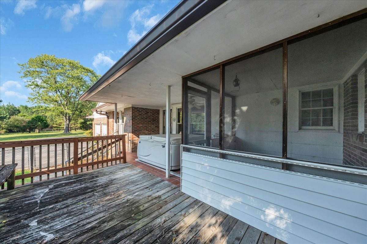 219 Cat Creek Rd