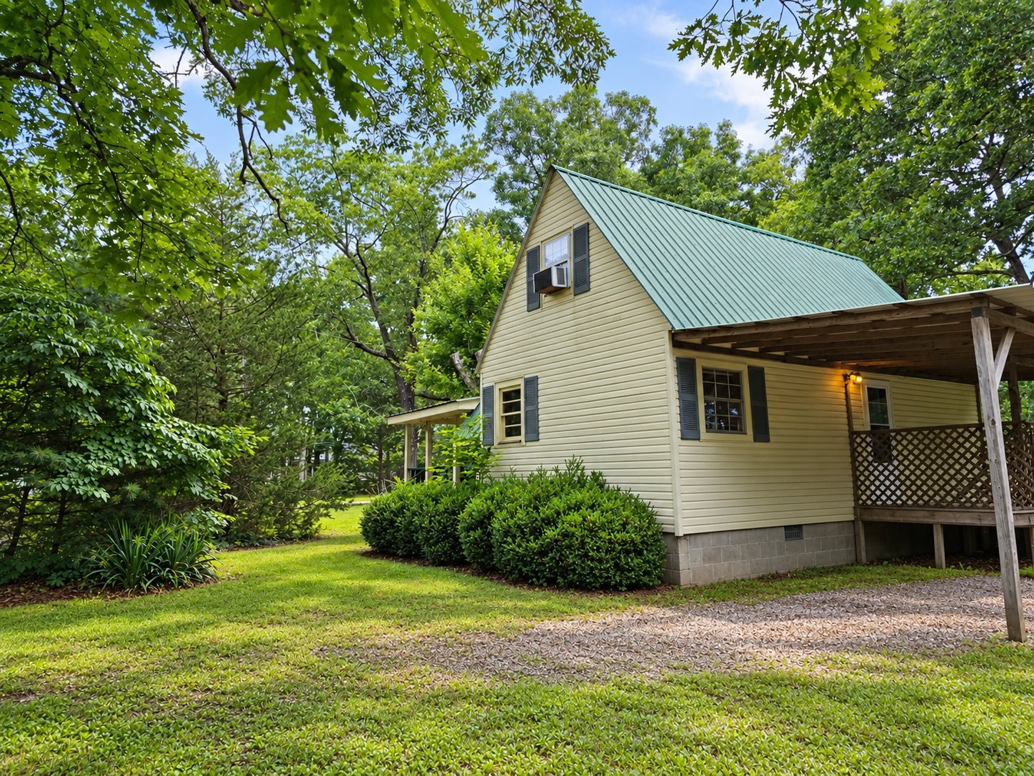 176 Parks Rd