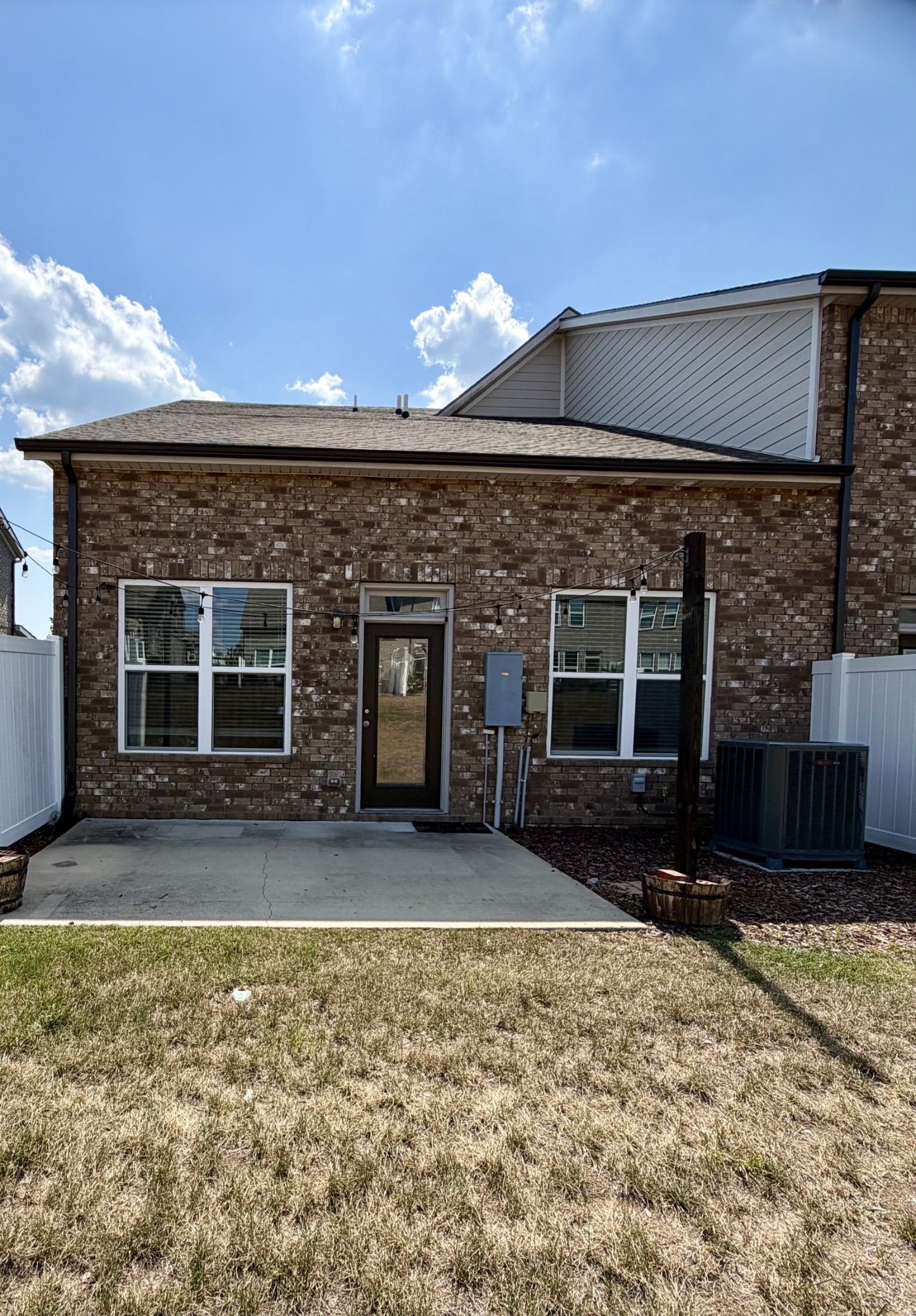 416 Deveron Dr