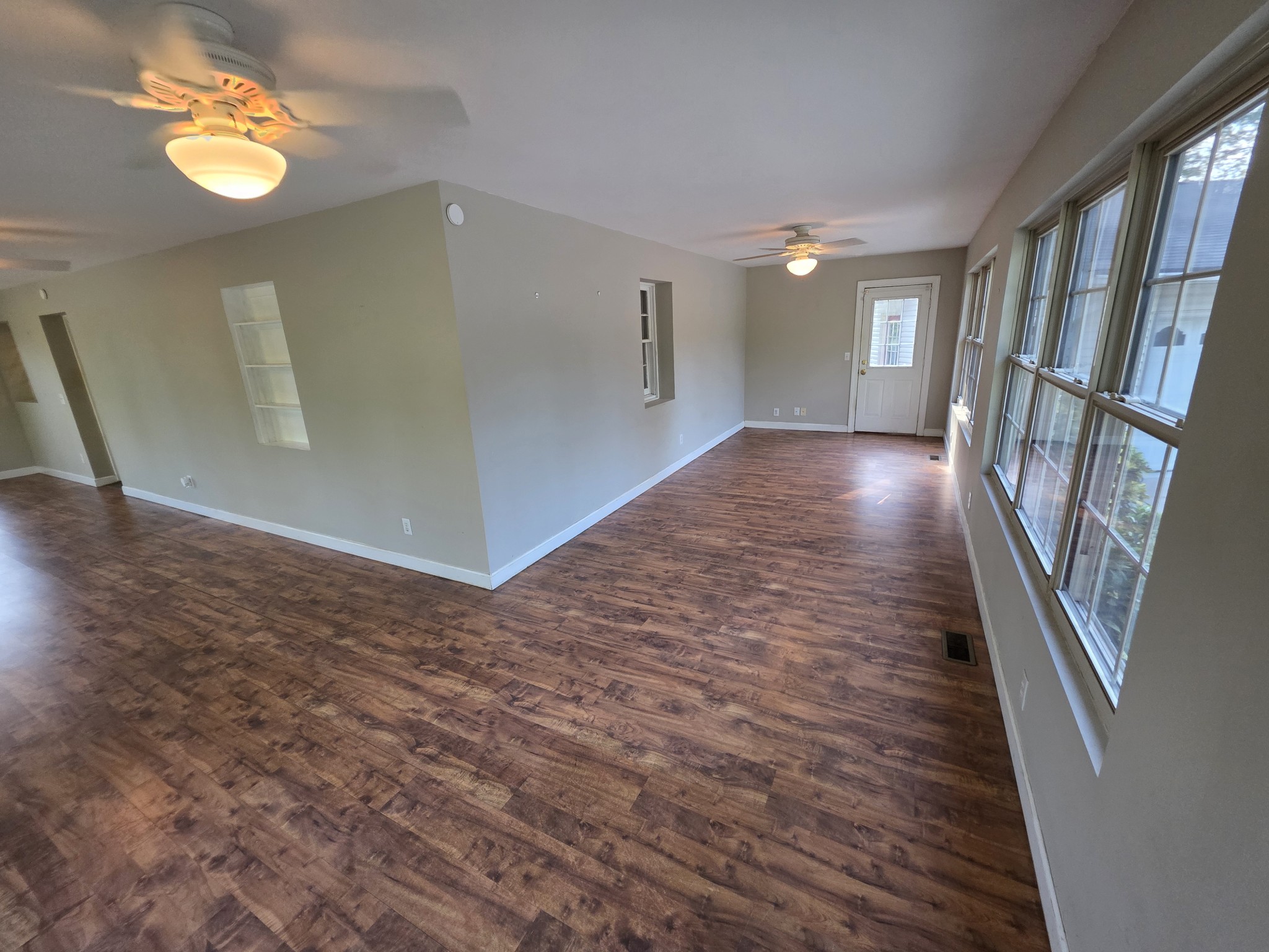 322 E Campbell Rd