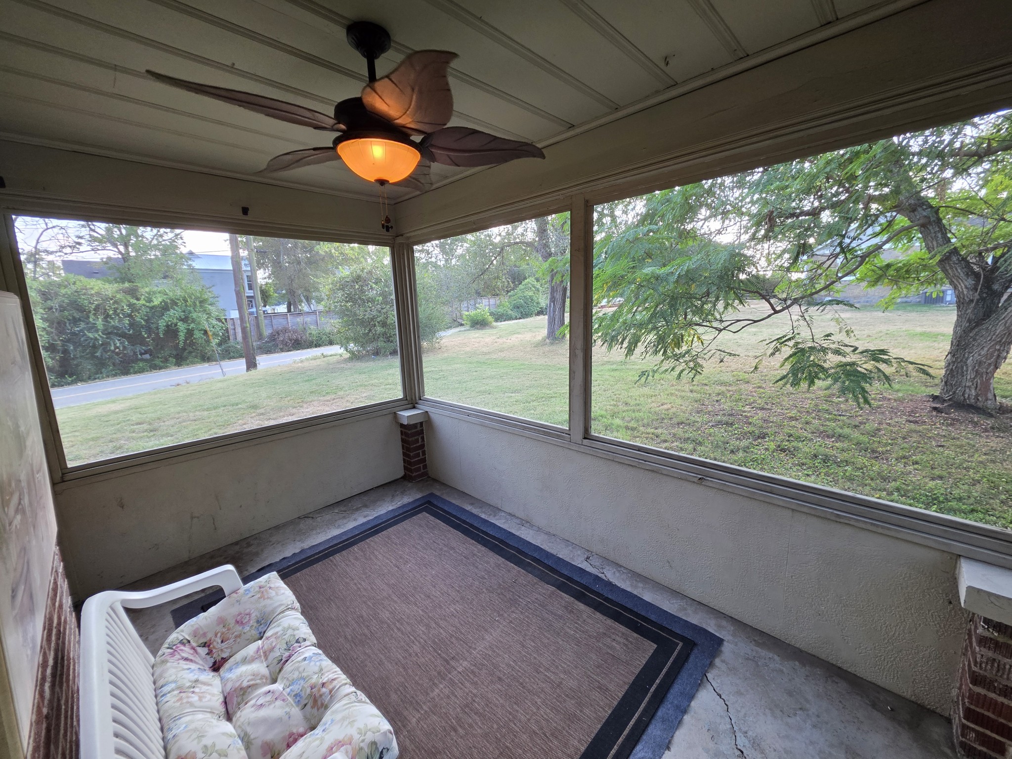322 E Campbell Rd