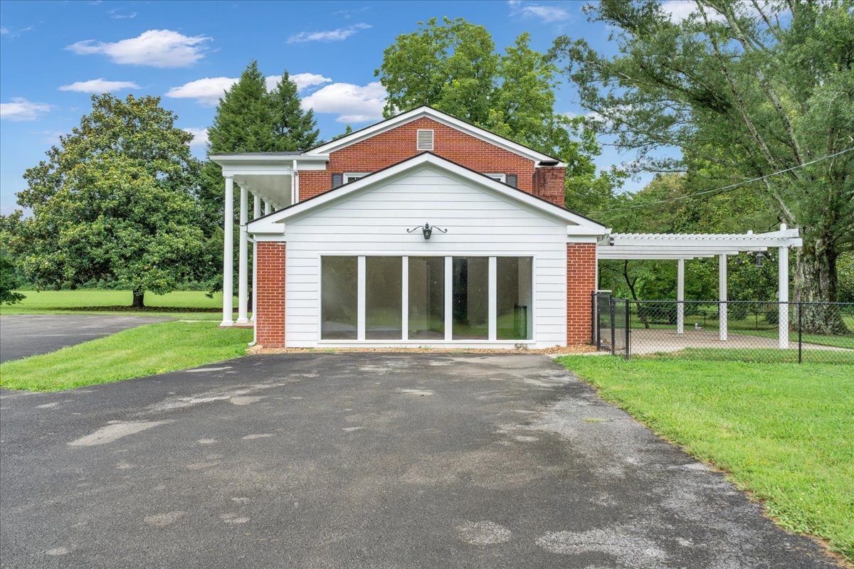 251 Miller Rd