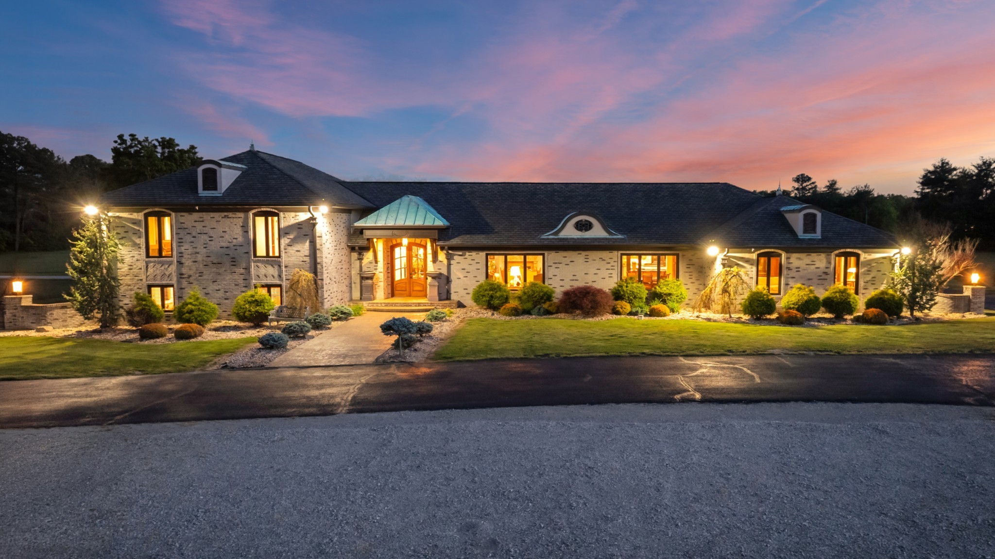 5016 Hillsboro Hwy