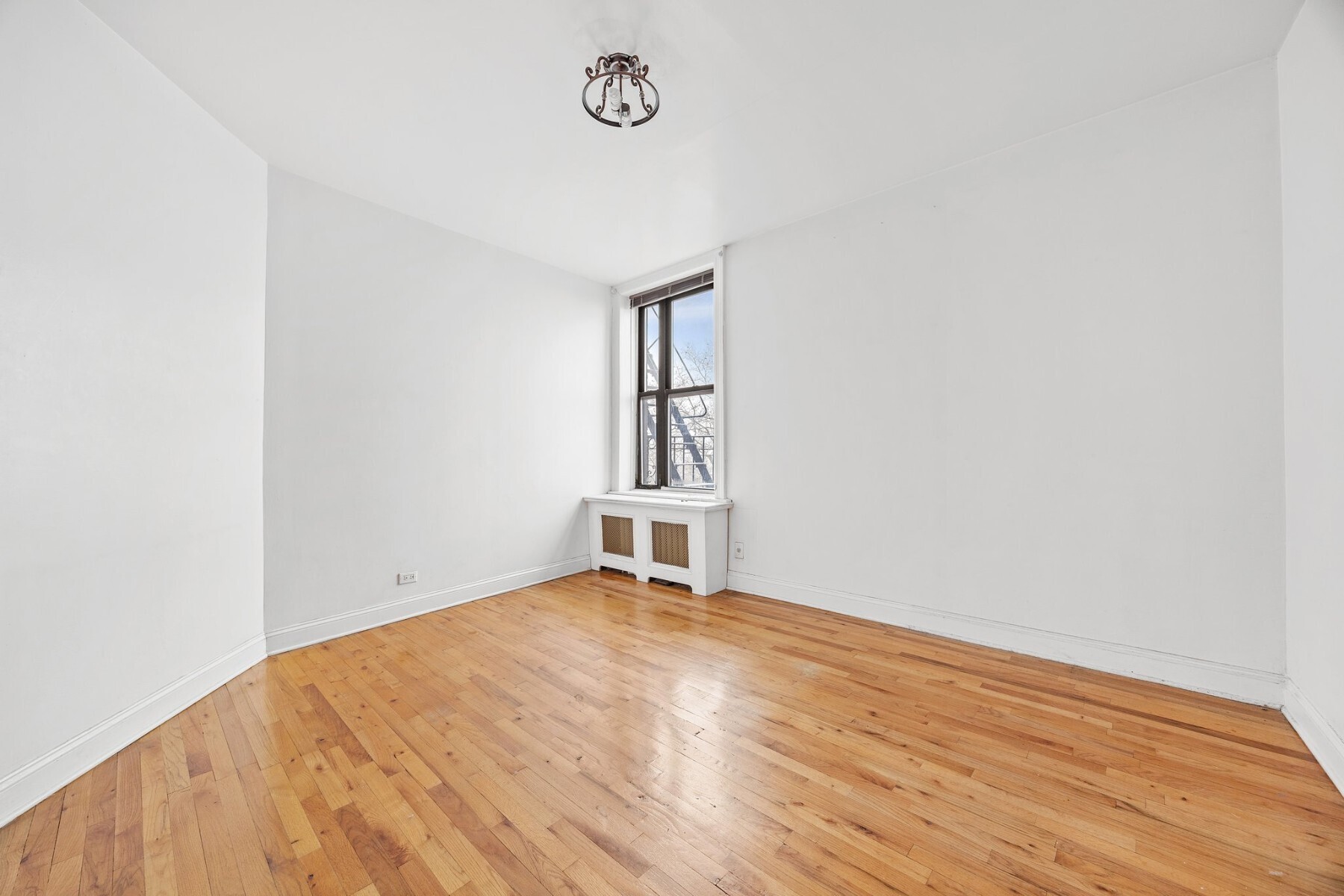 750 Riverside Drive 4C