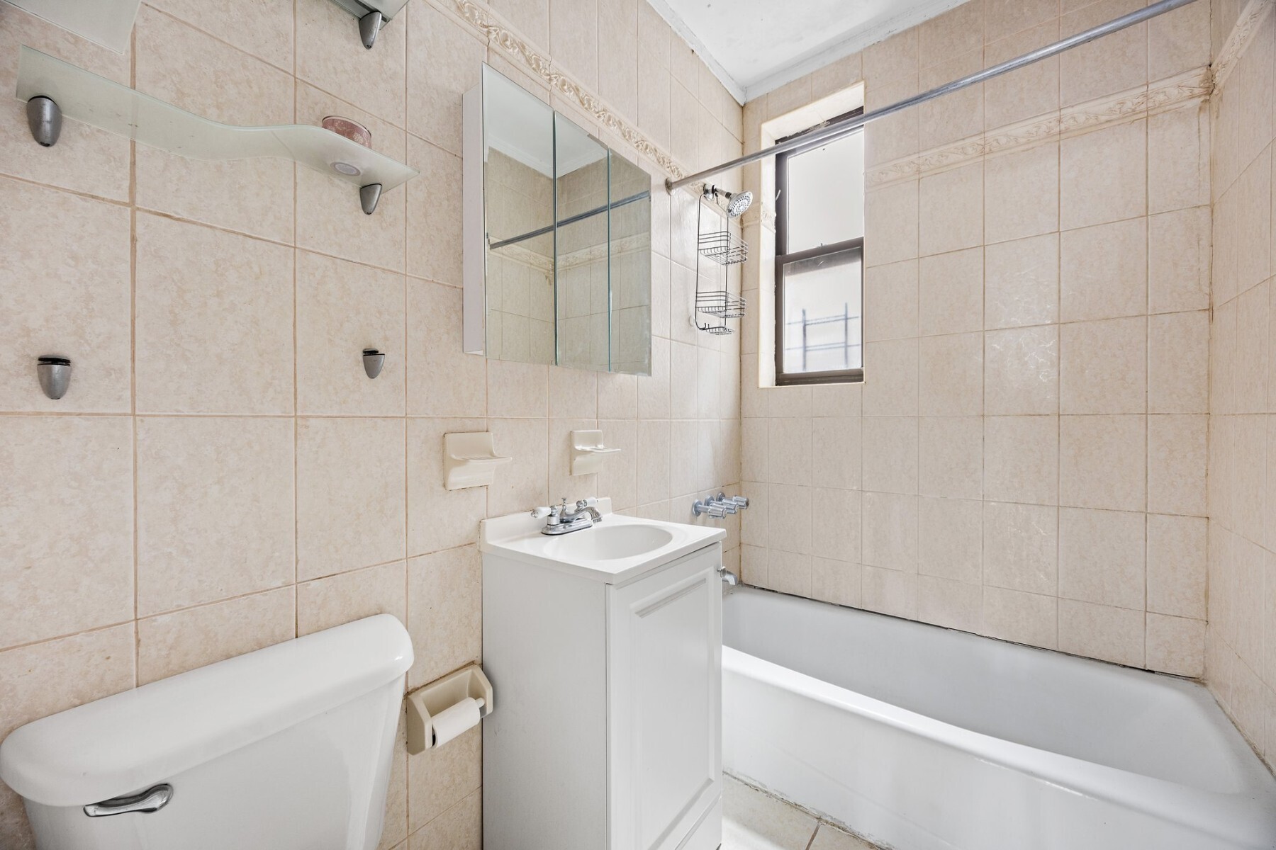 750 Riverside Drive 4C