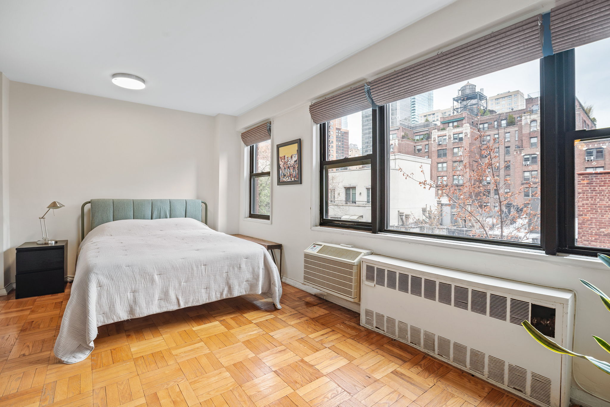 345 E 52nd Street 7B