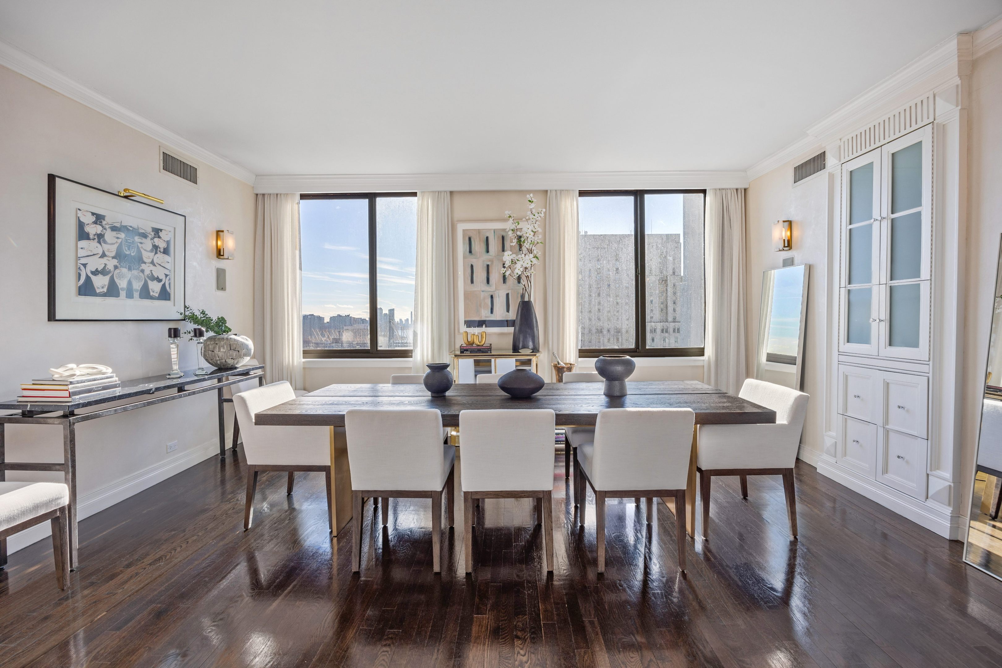 524 E 72nd Street 32C