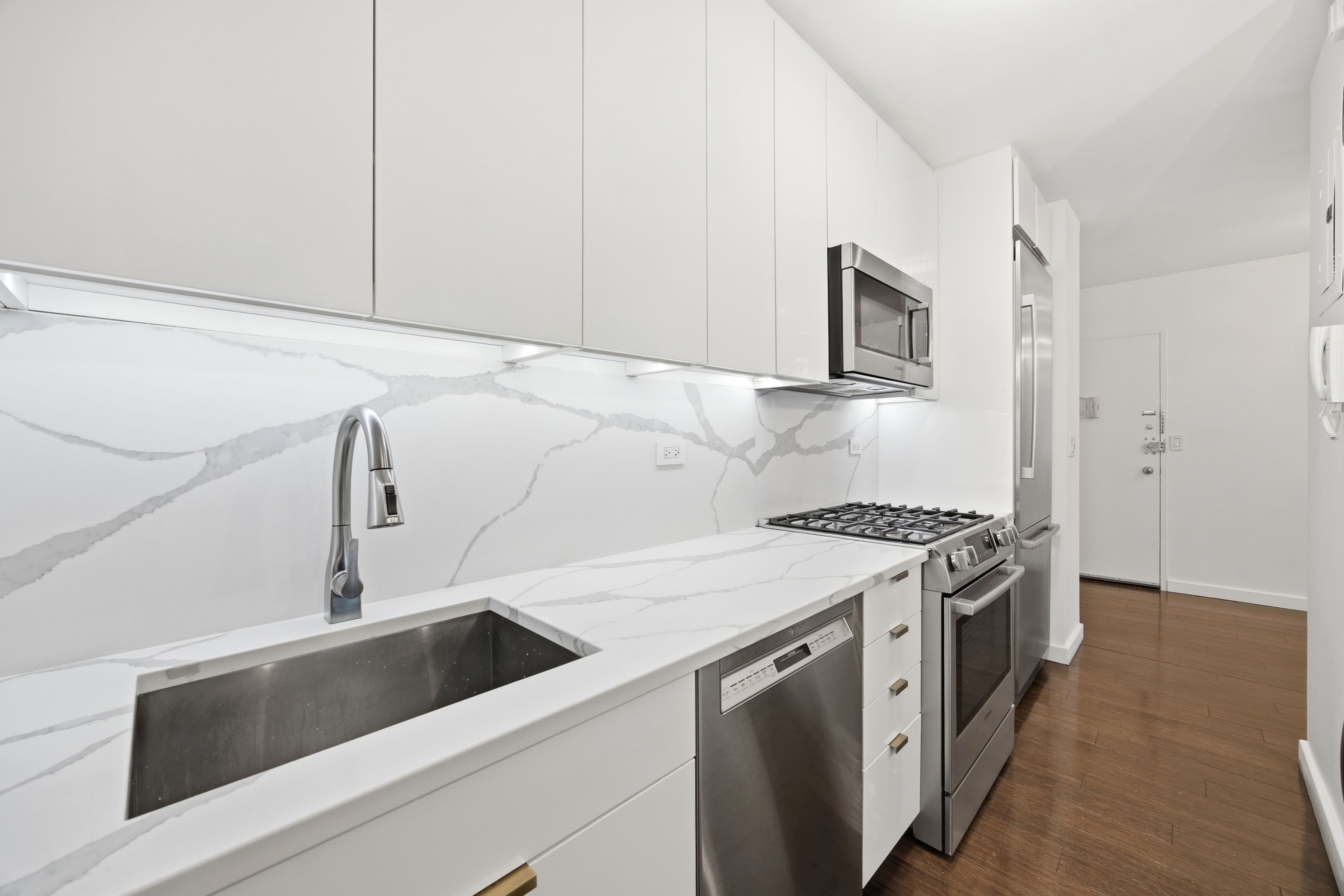 166 E 63rd Street 6J