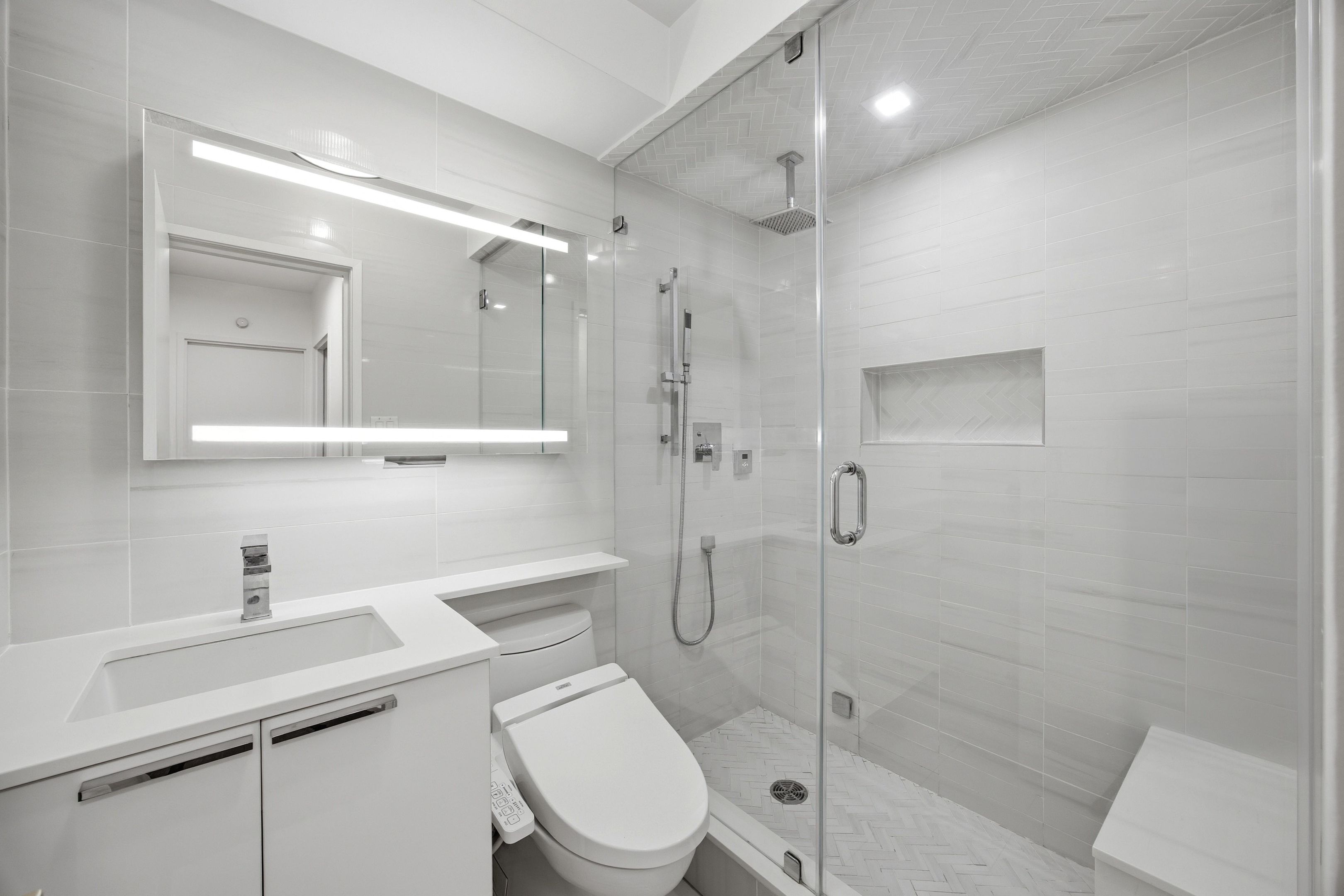 166 E 63rd Street 6J