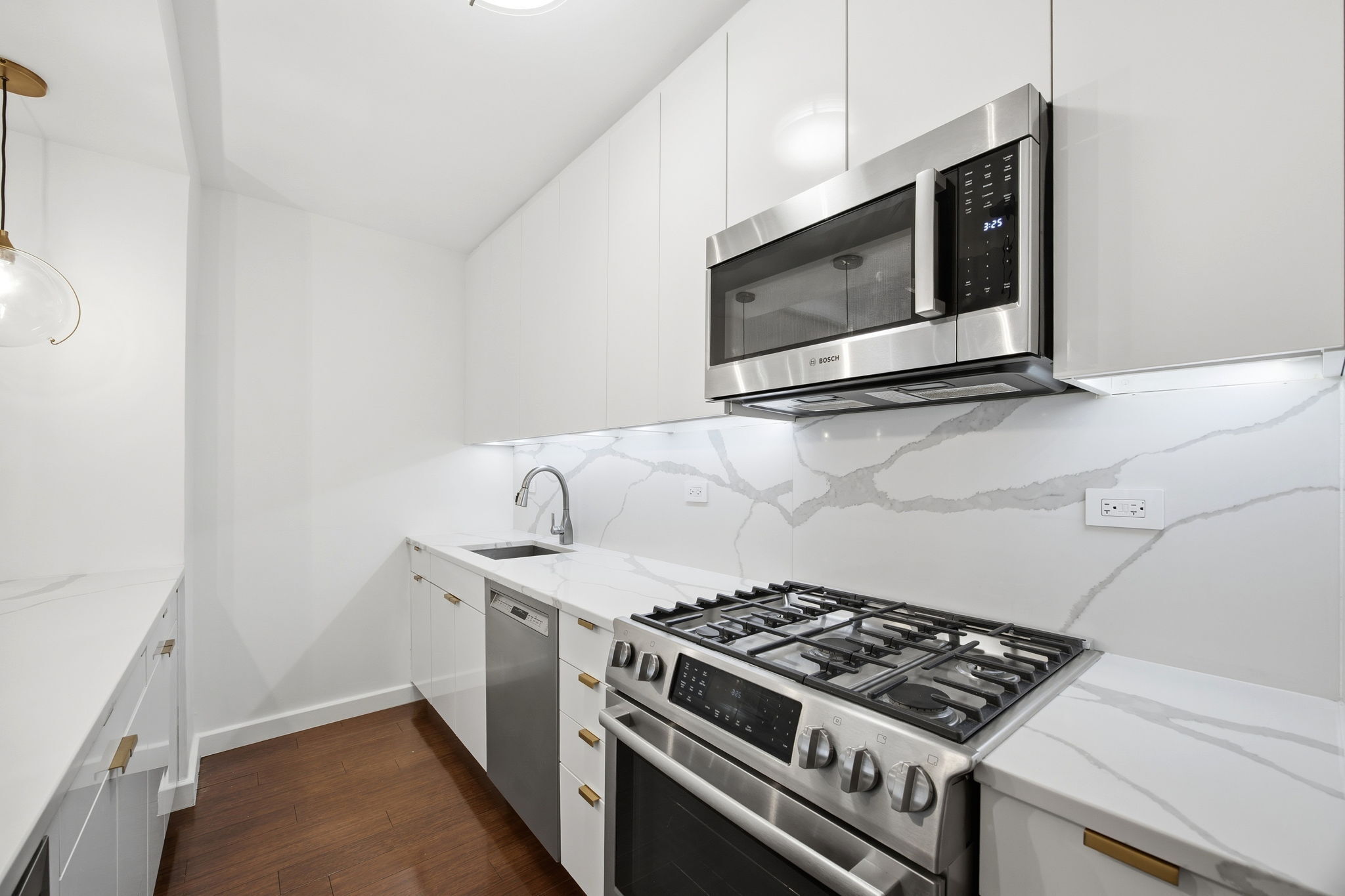 166 E 63rd Street 6J