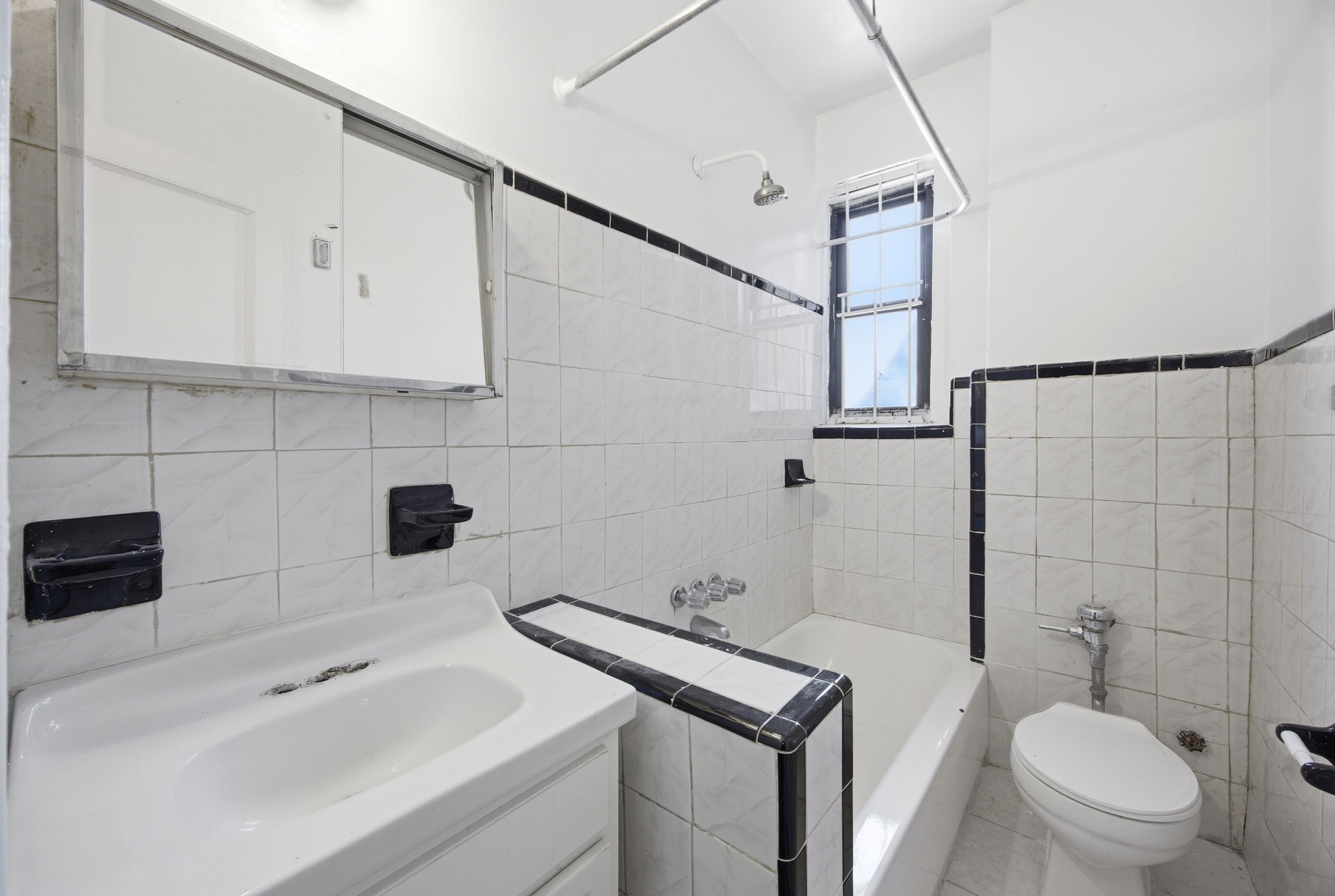 105 Bennett Avenue 43A