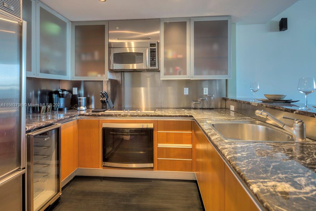 520 West Ave #503