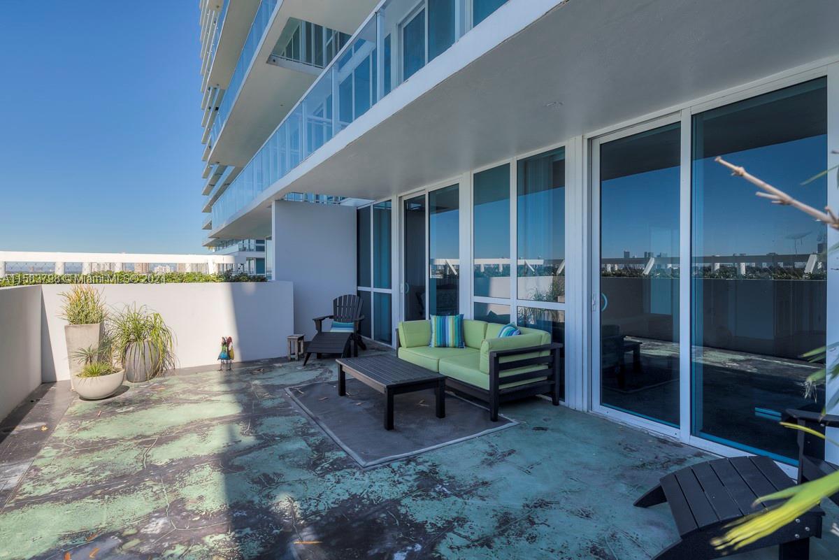 520 West Ave #503