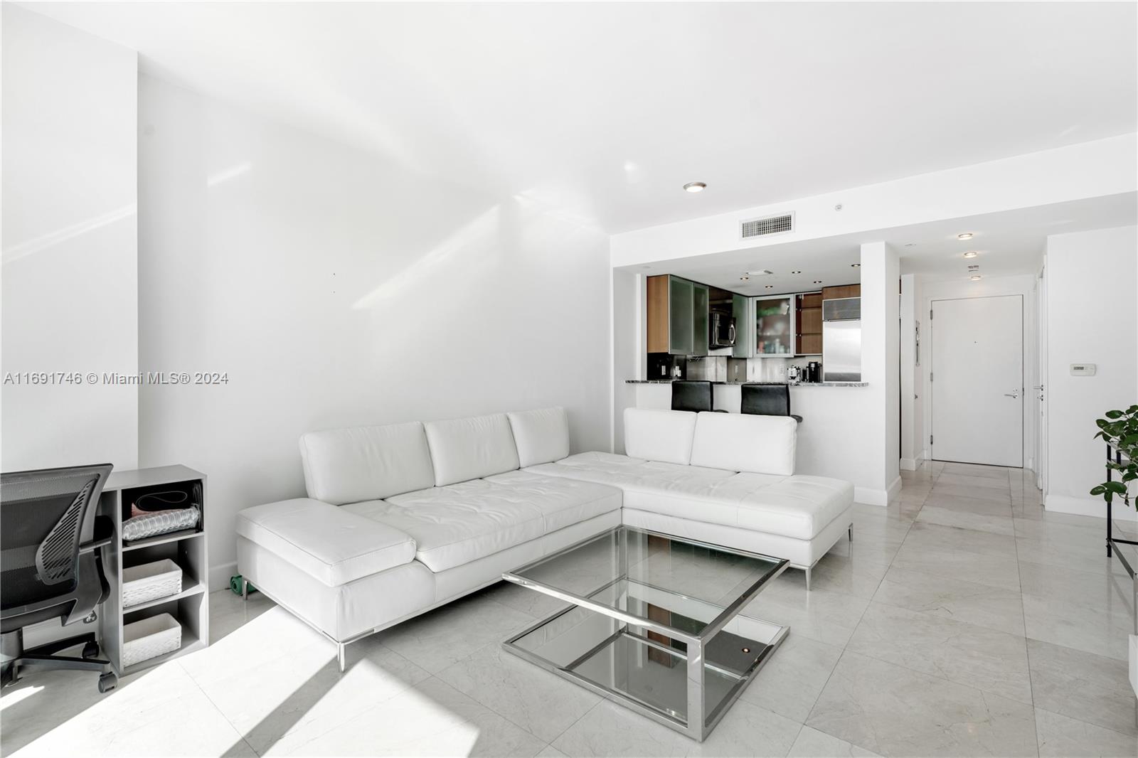 520 West Ave #603
