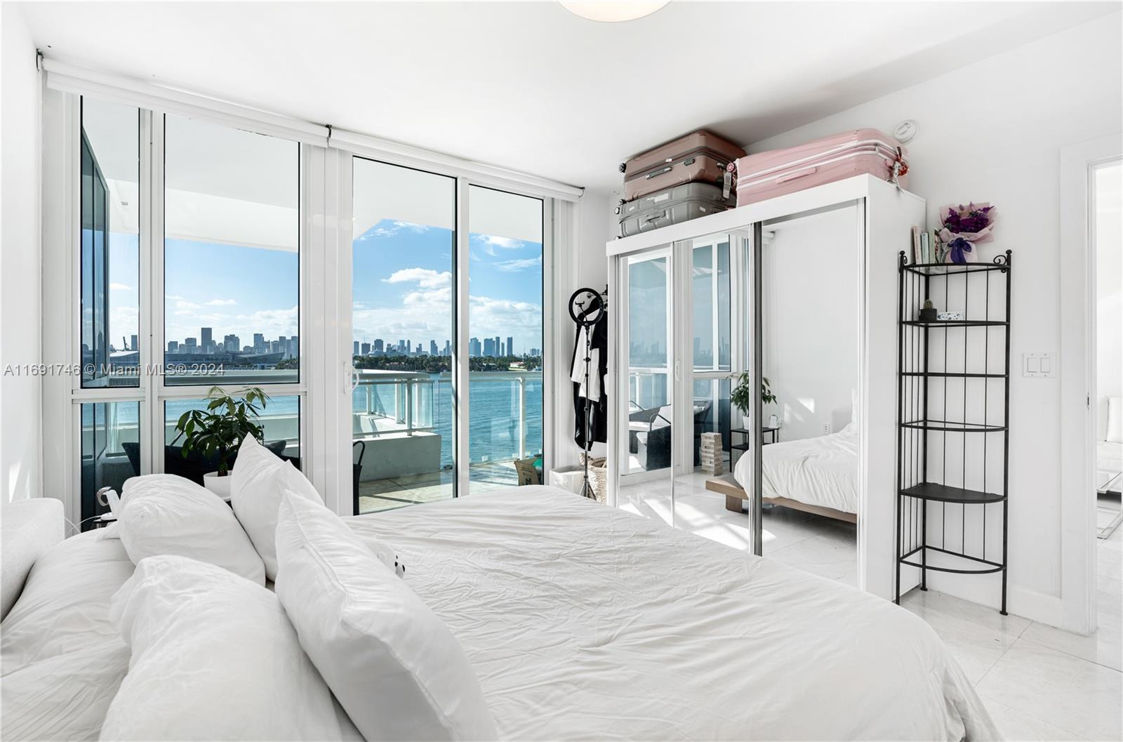 520 West Ave #603