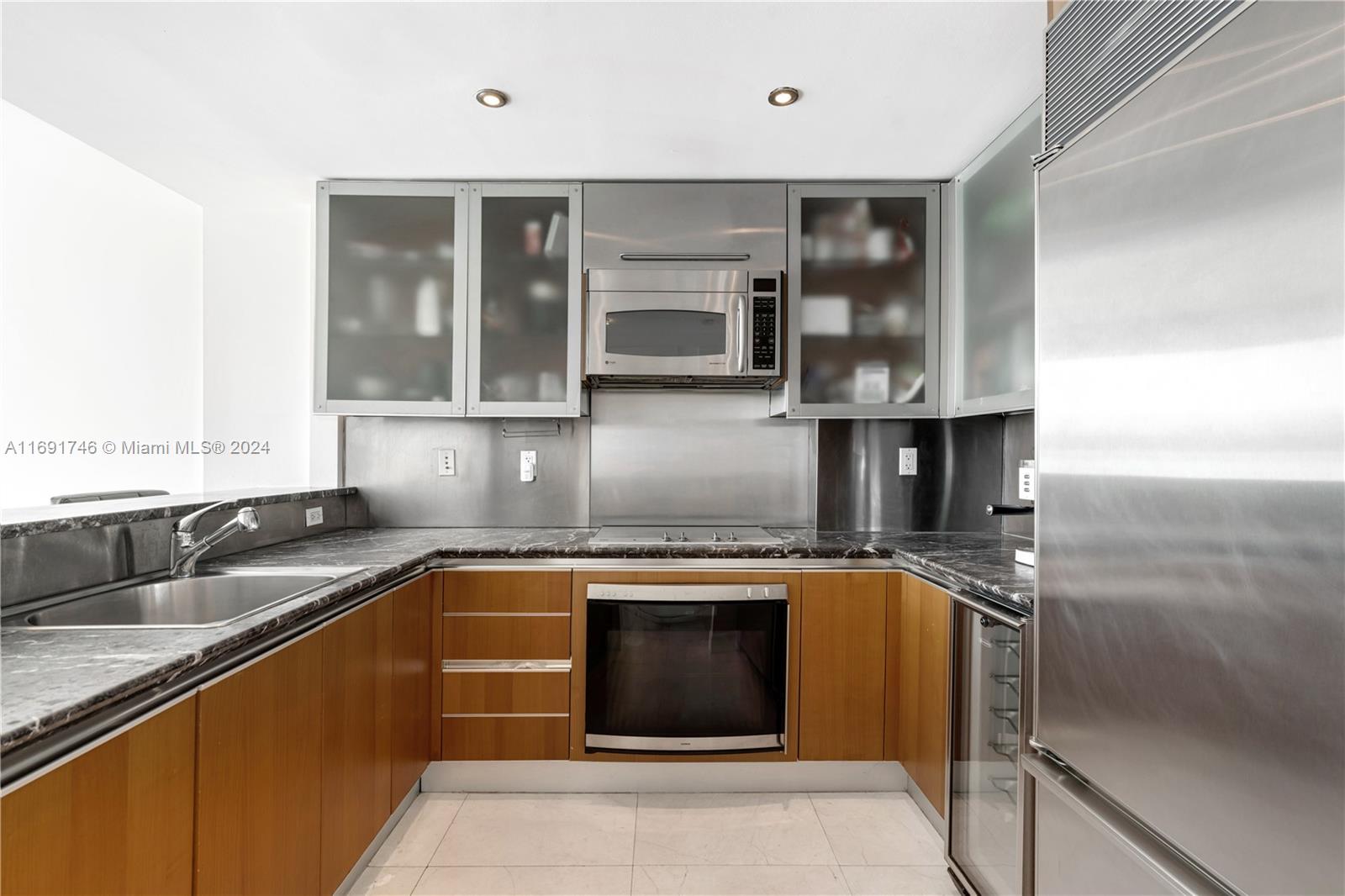 520 West Ave #603