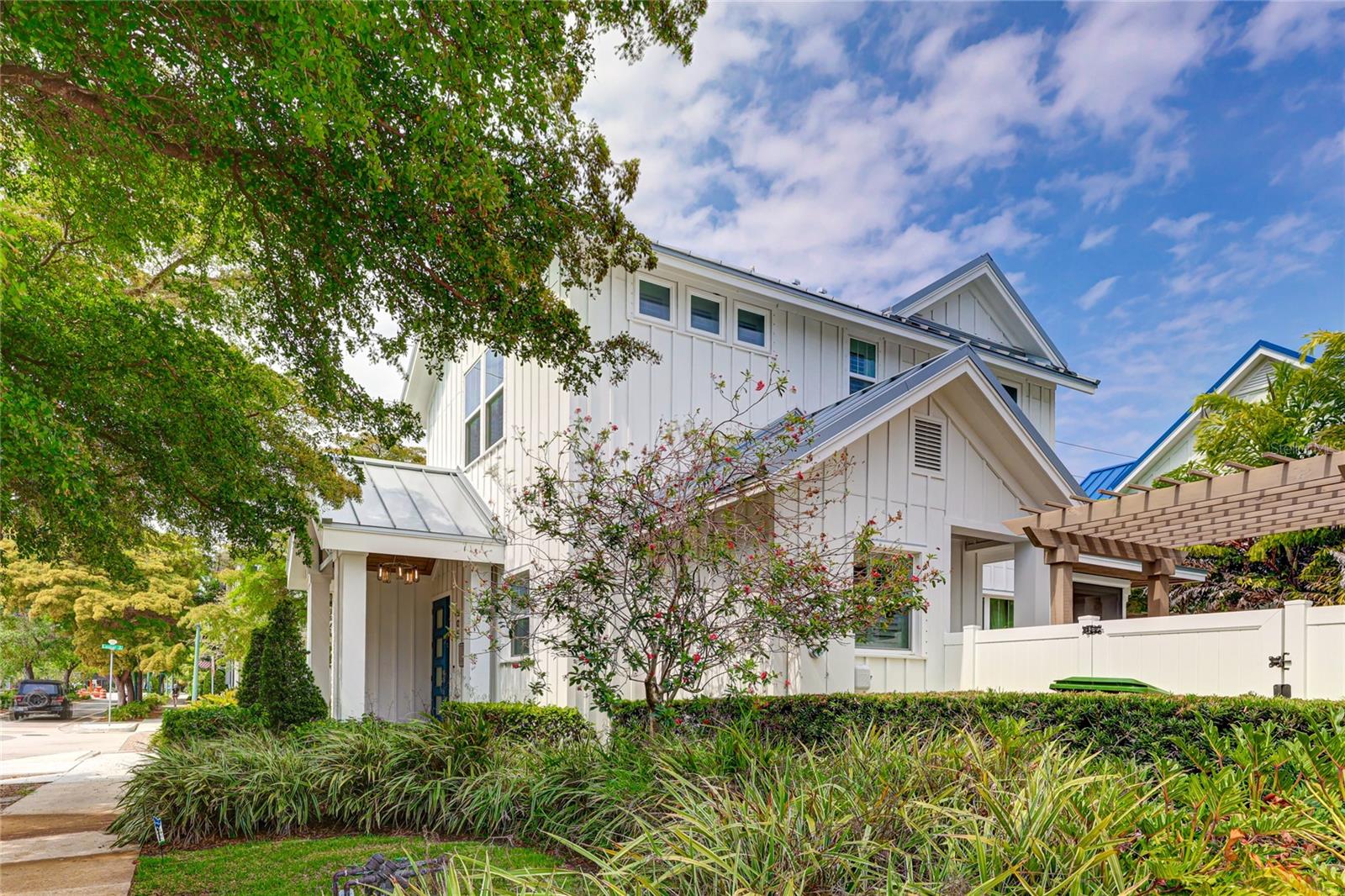 505 S OSPREY AVE