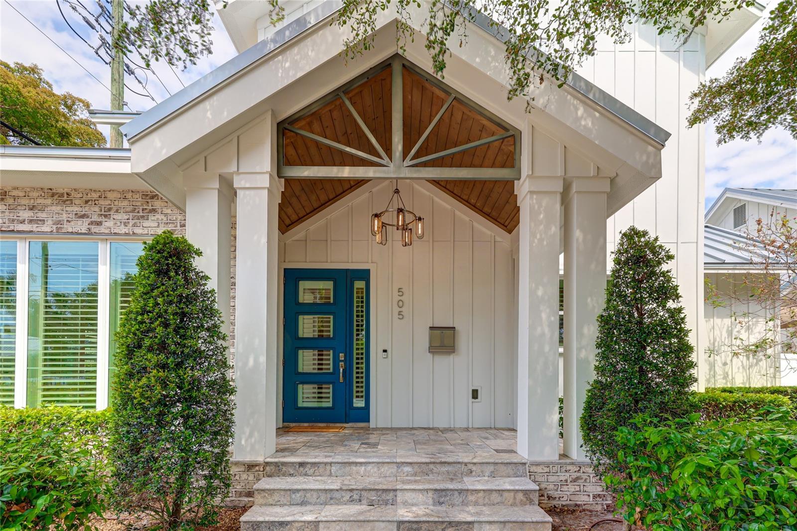 505 S OSPREY AVE