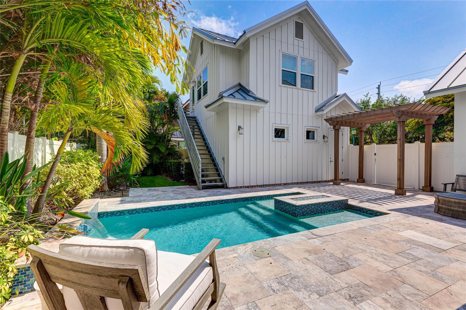 505 S OSPREY AVE