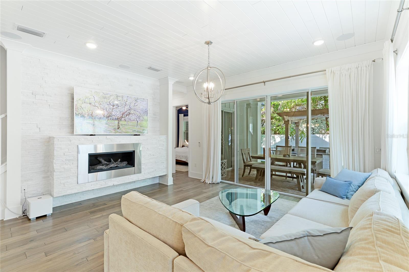 505 S OSPREY AVE