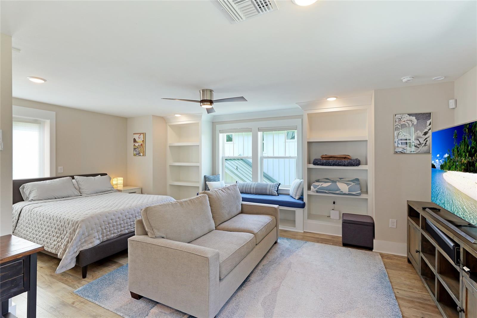 505 S OSPREY AVE