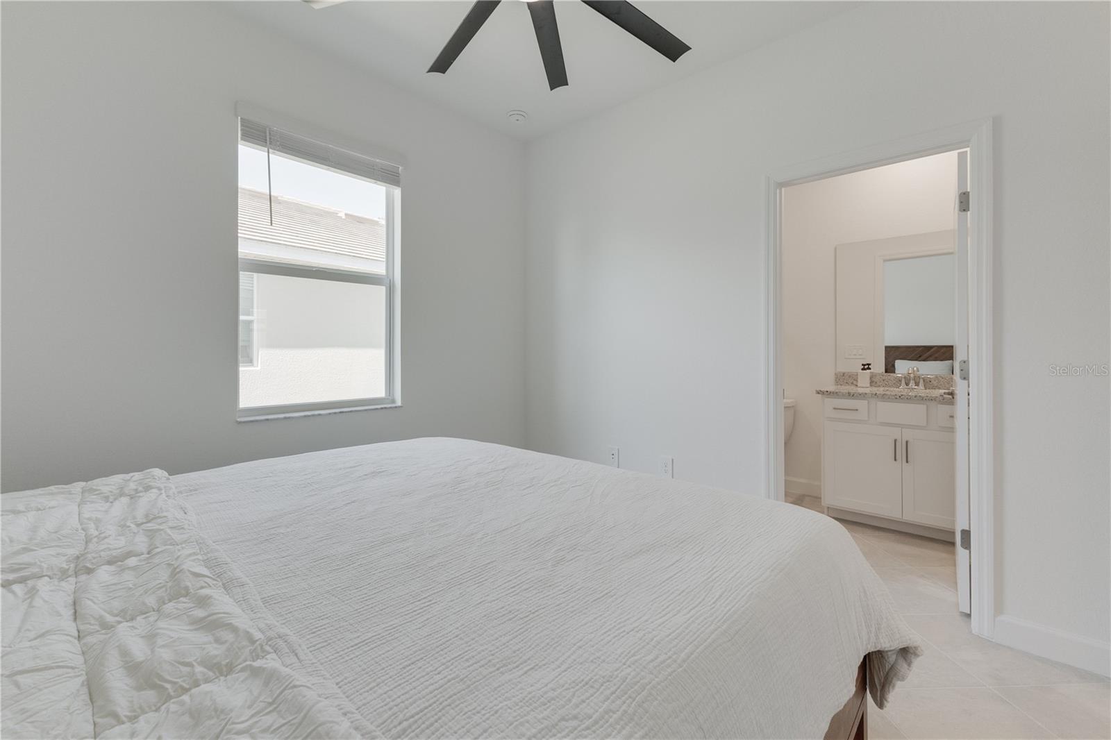 3160 WESTON MANOR DR