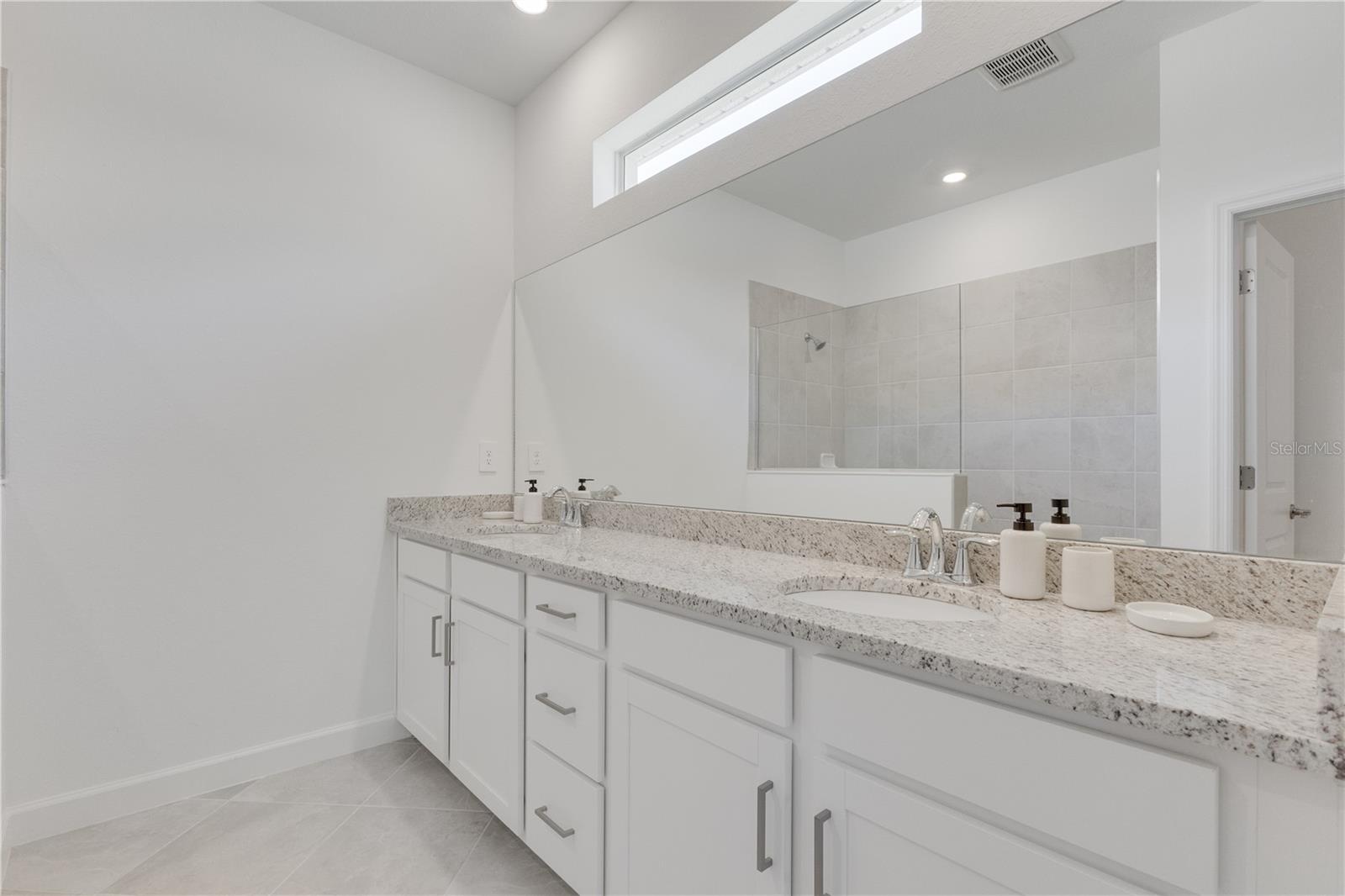 3160 WESTON MANOR DR