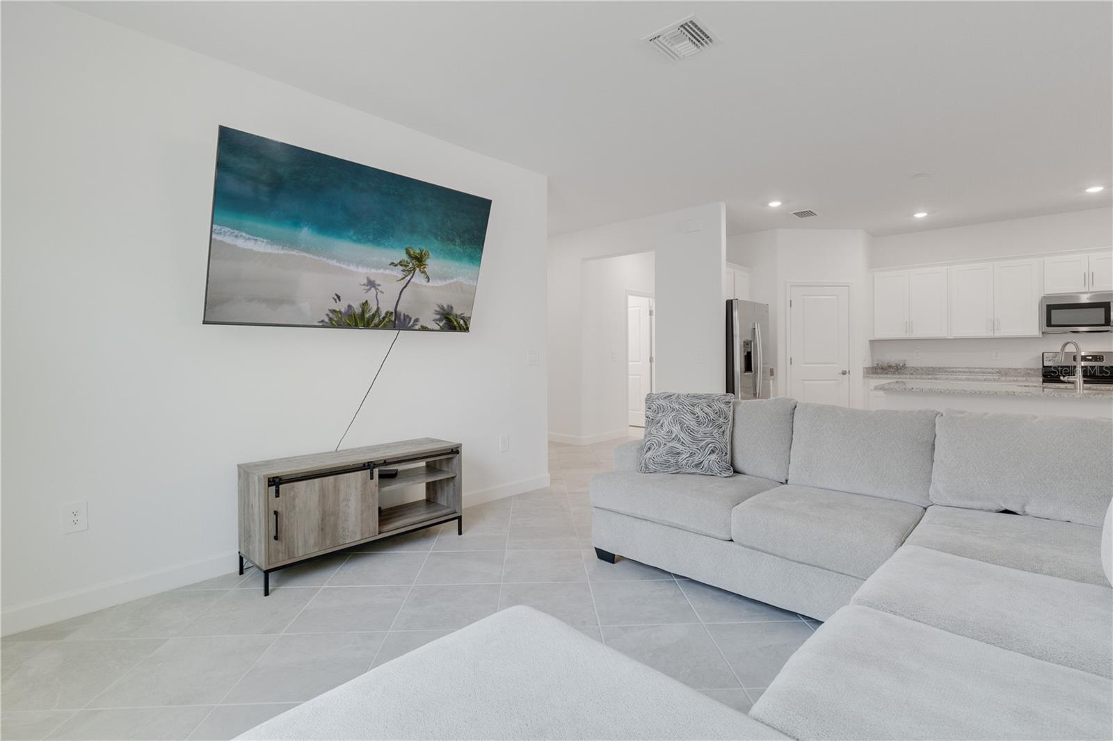 3160 WESTON MANOR DR