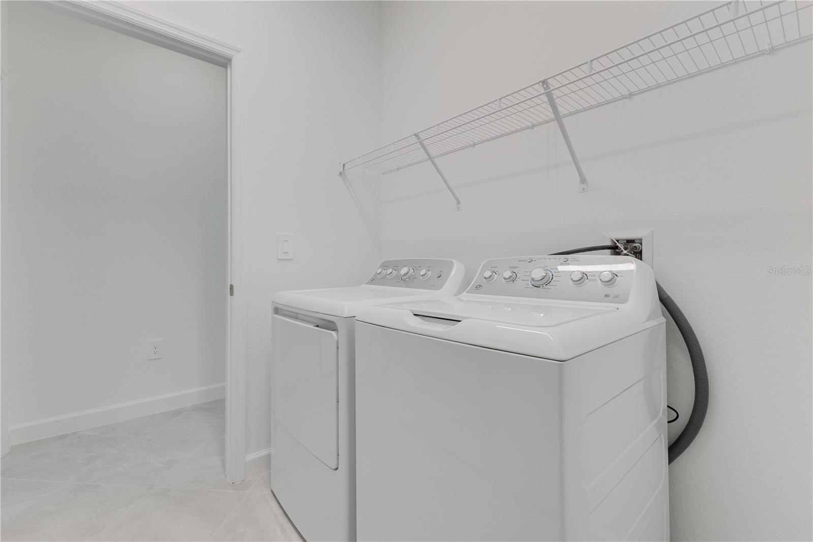 3160 WESTON MANOR DR