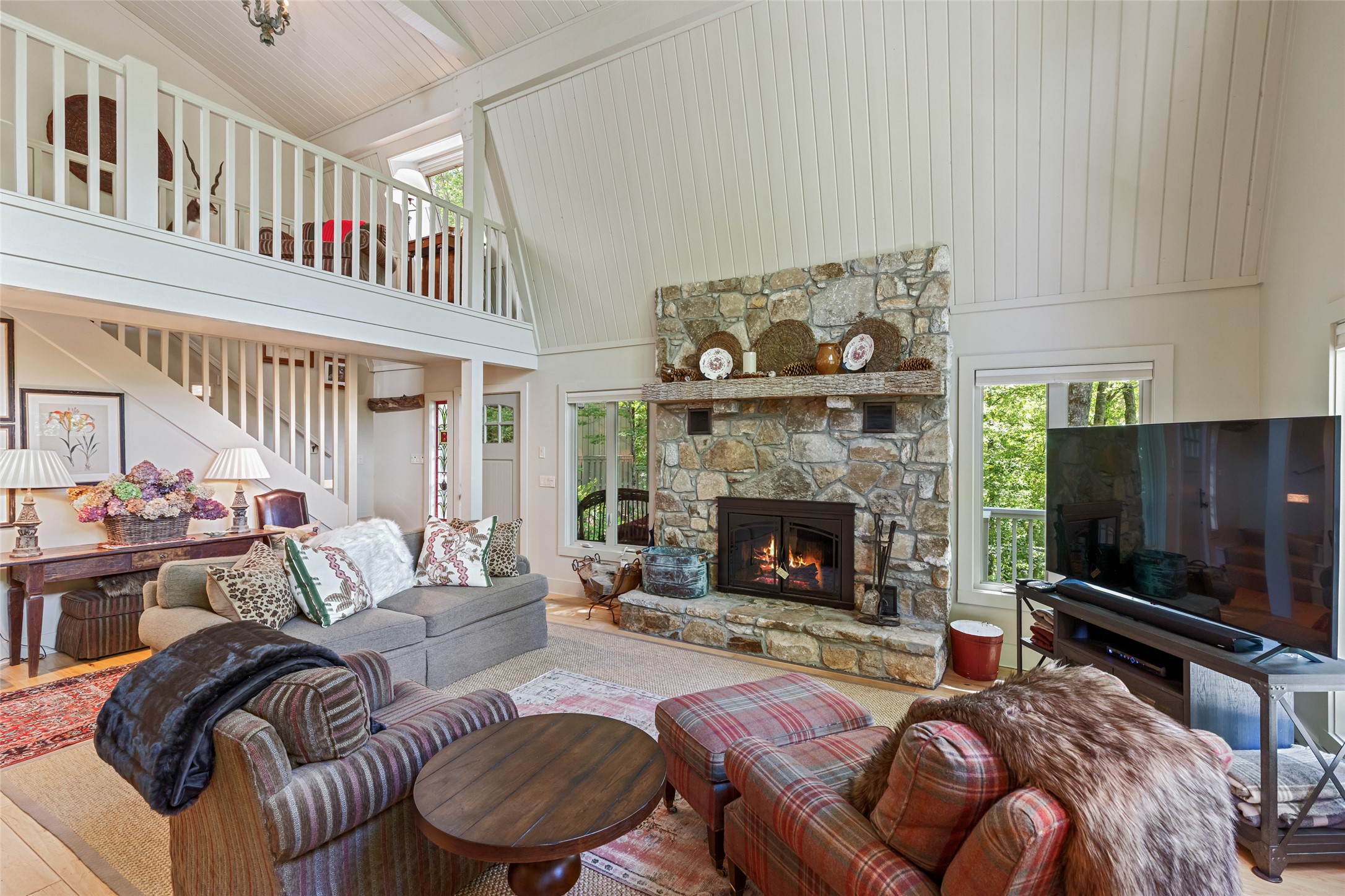 46 White Dogwood Court