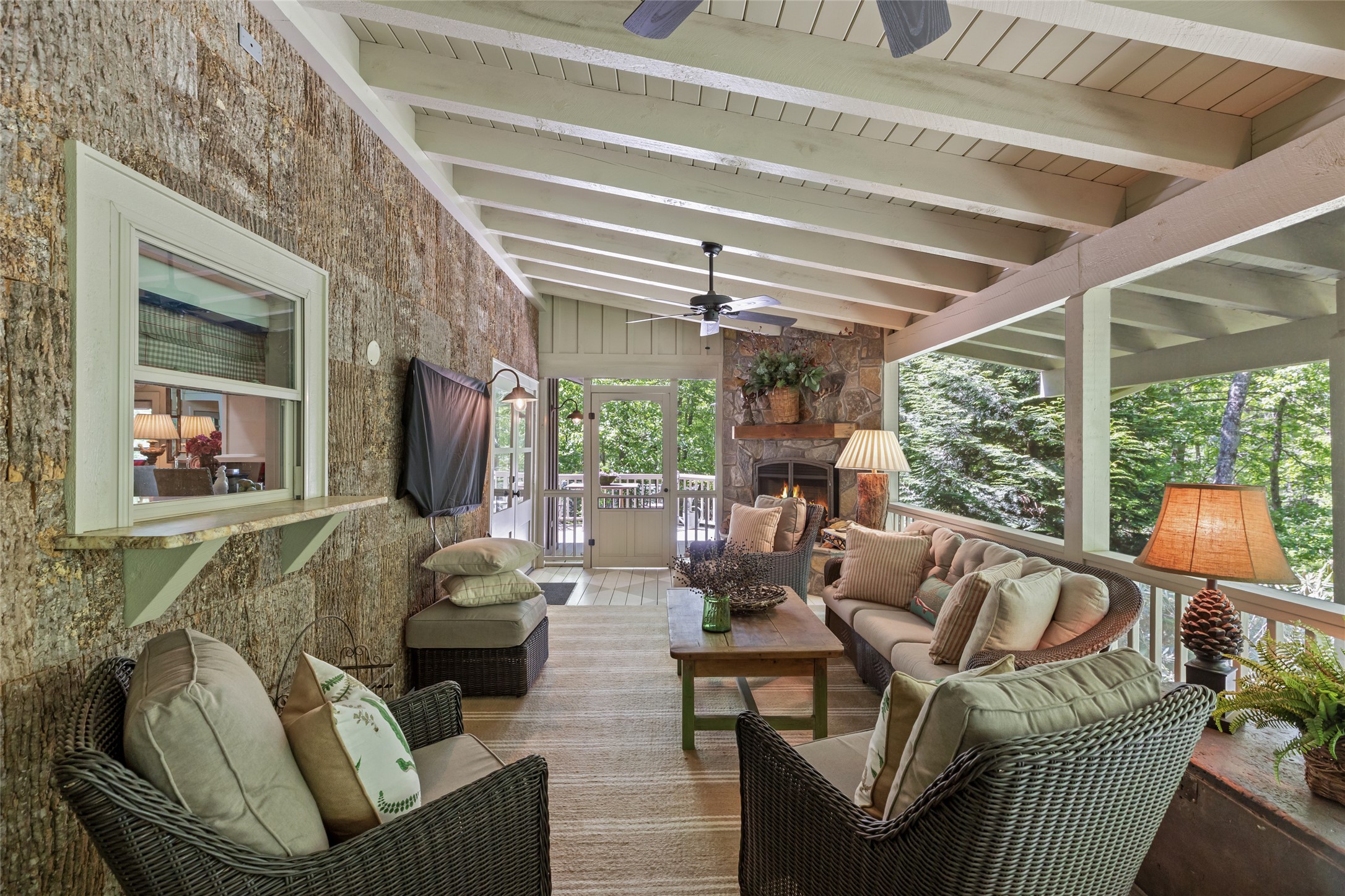 46 White Dogwood Court