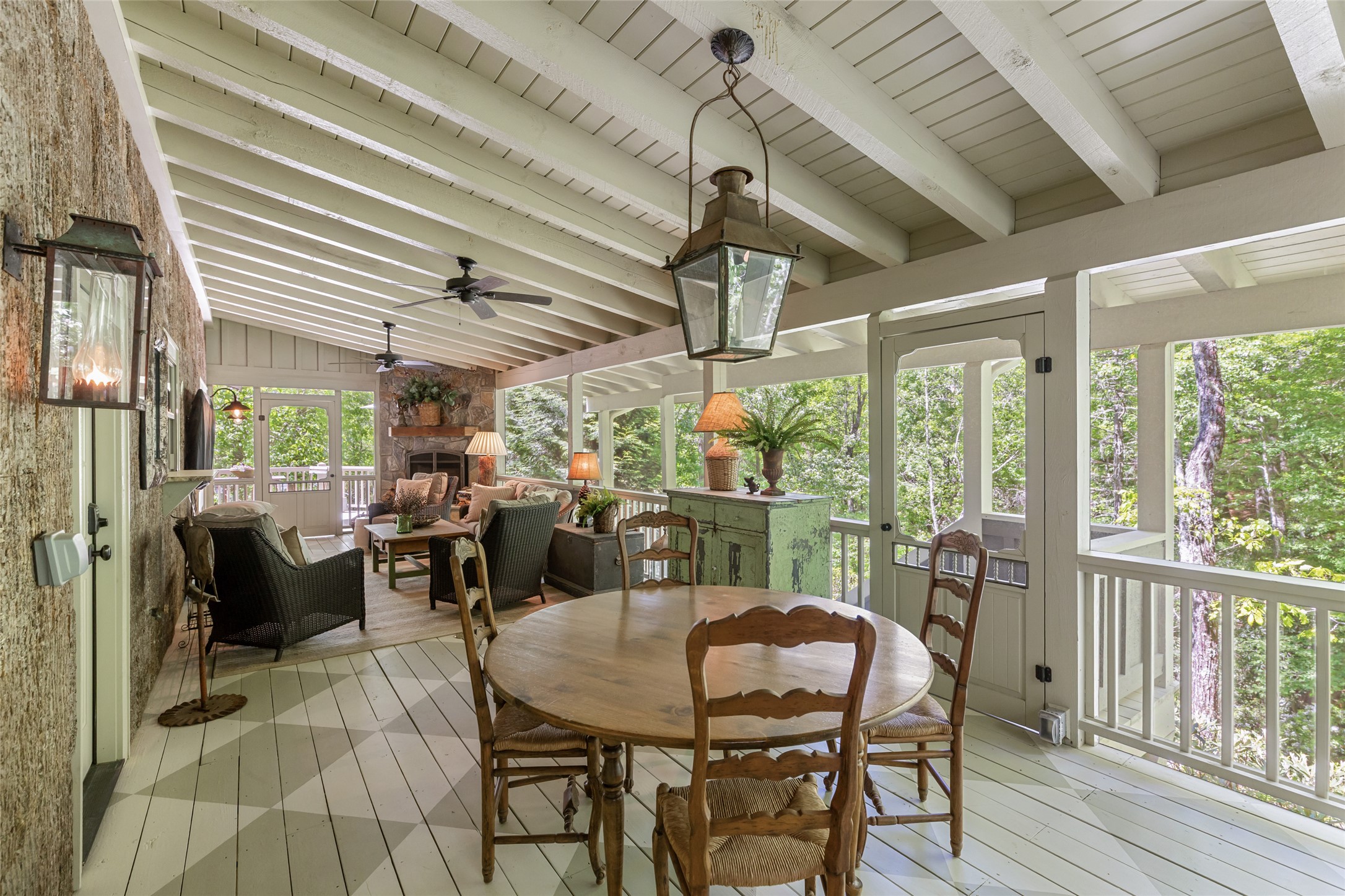46 White Dogwood Court