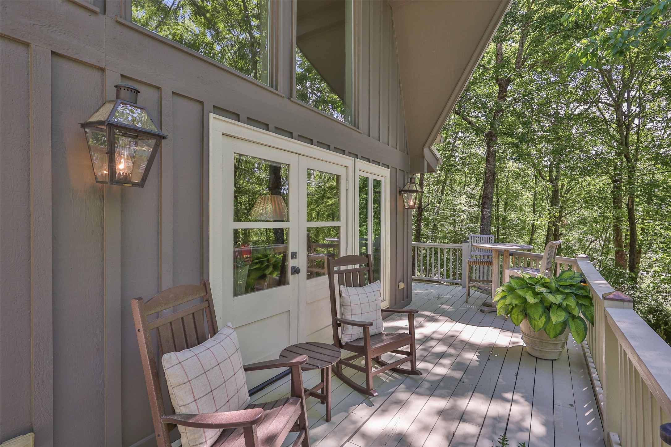 46 White Dogwood Court