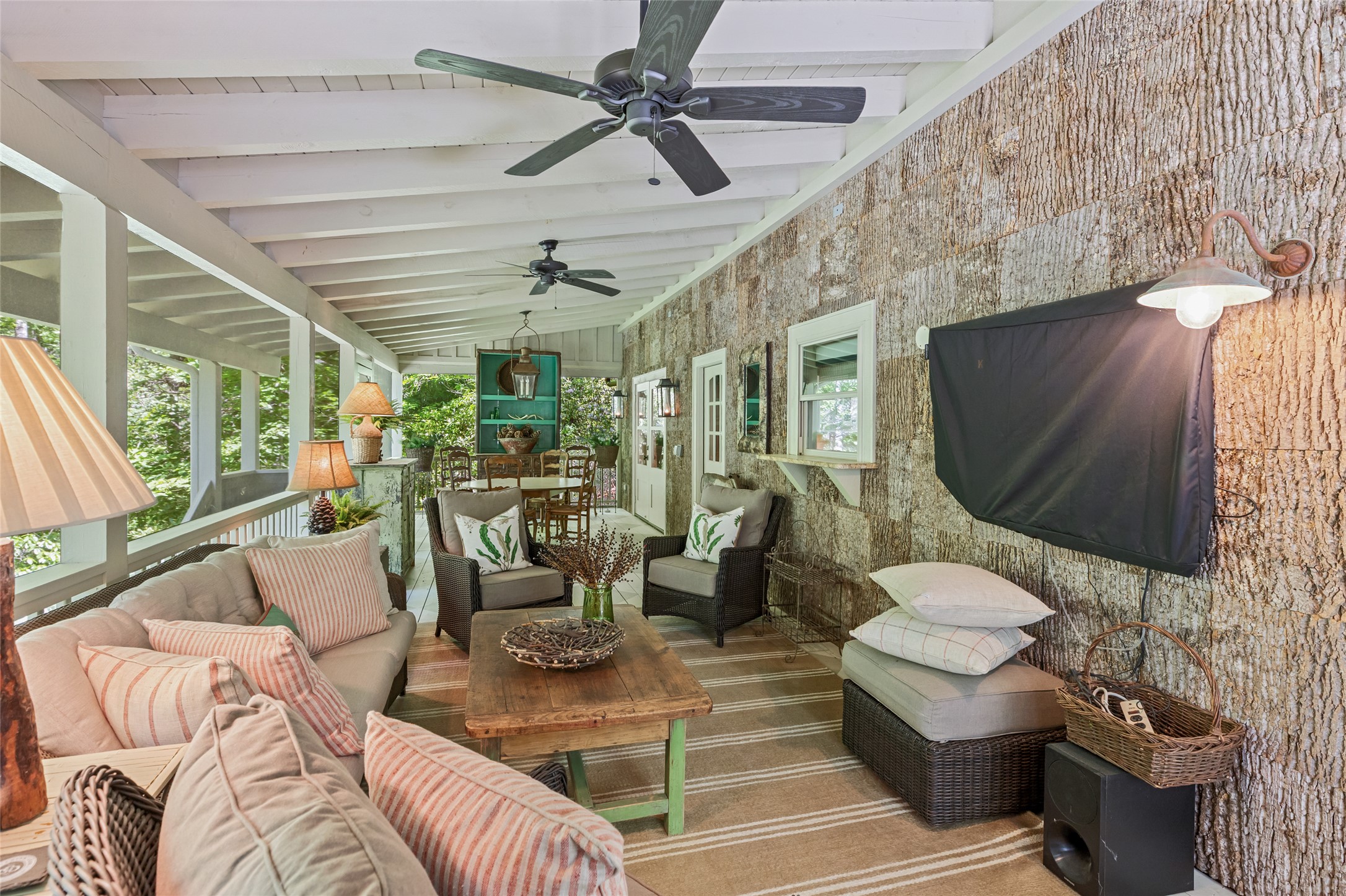 46 White Dogwood Court