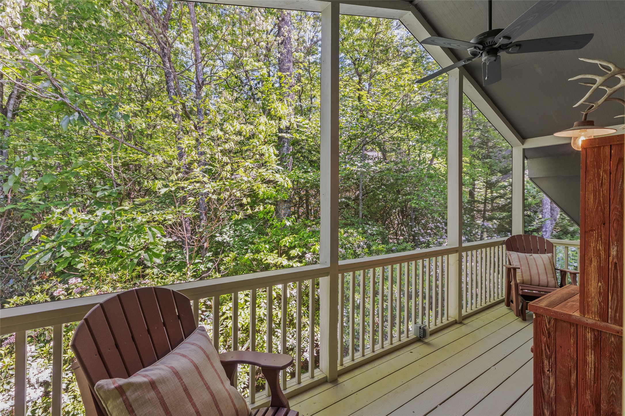 46 White Dogwood Court