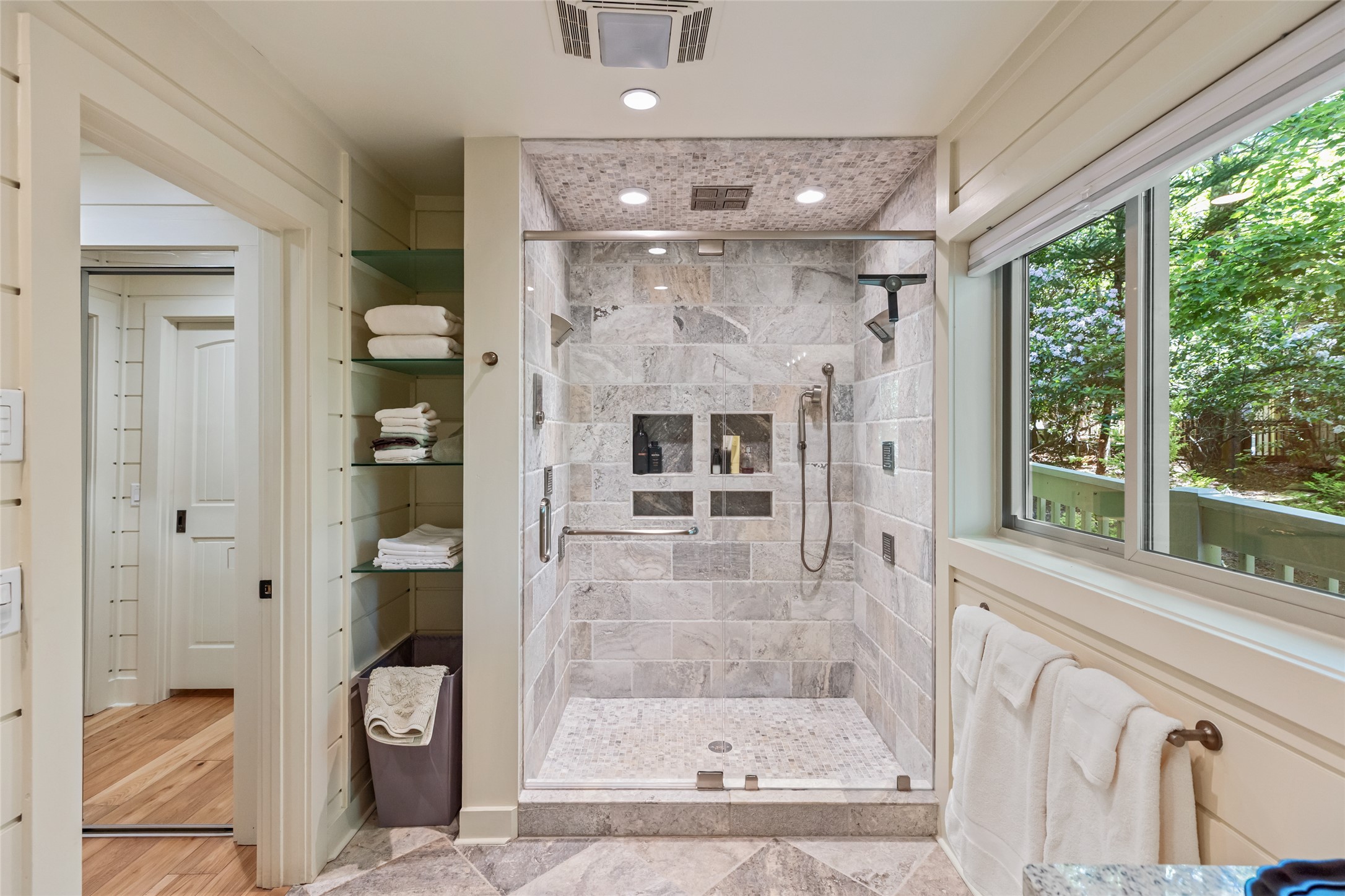 46 White Dogwood Court