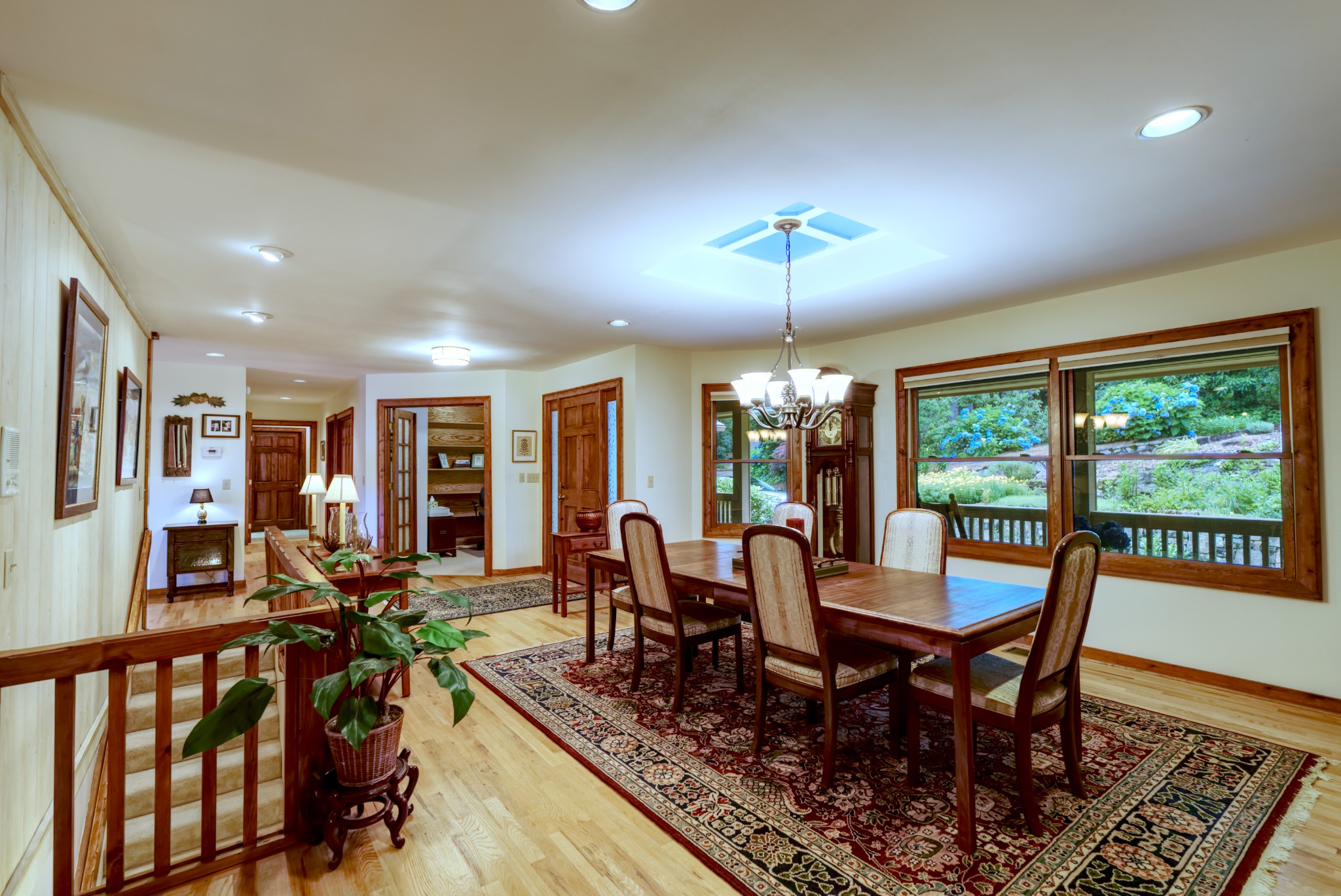 40 Piney Ridge Court