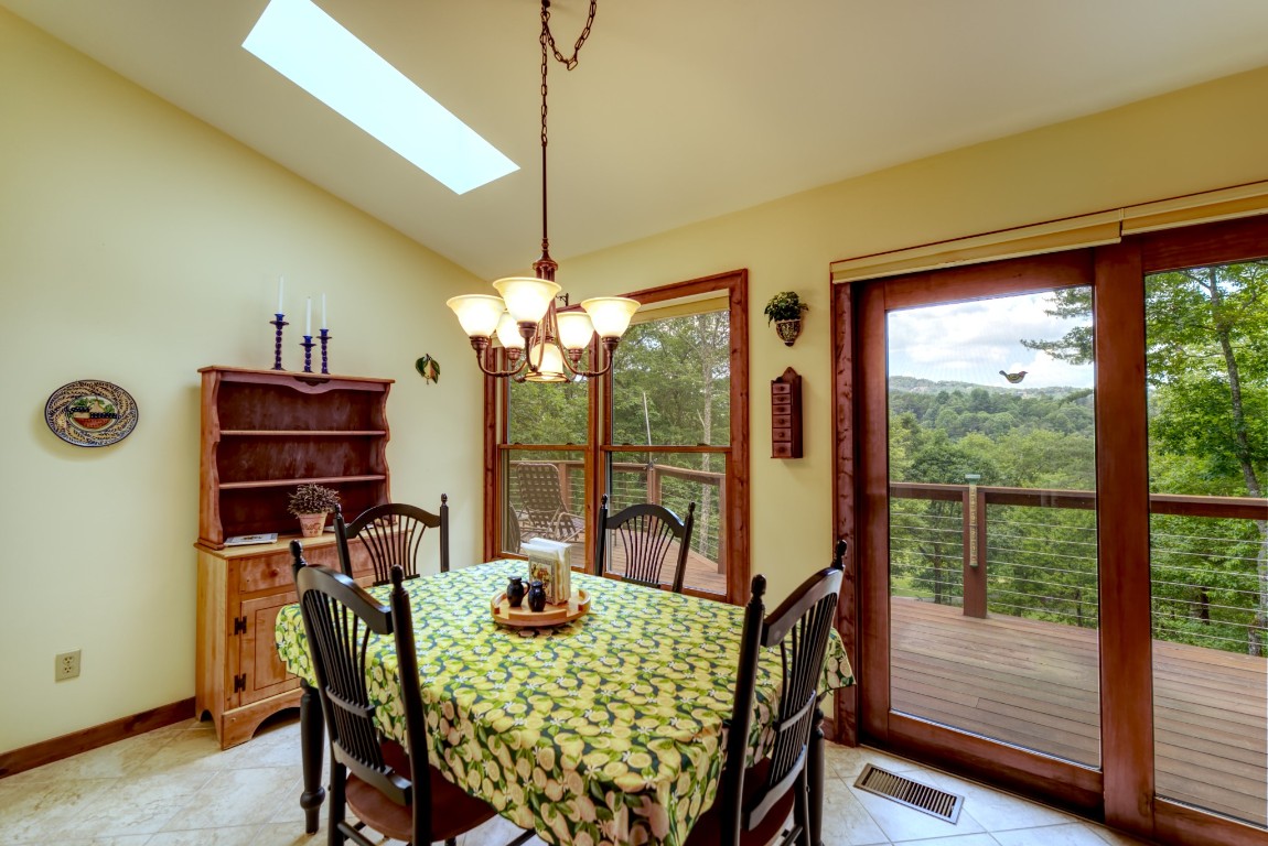 40 Piney Ridge Court