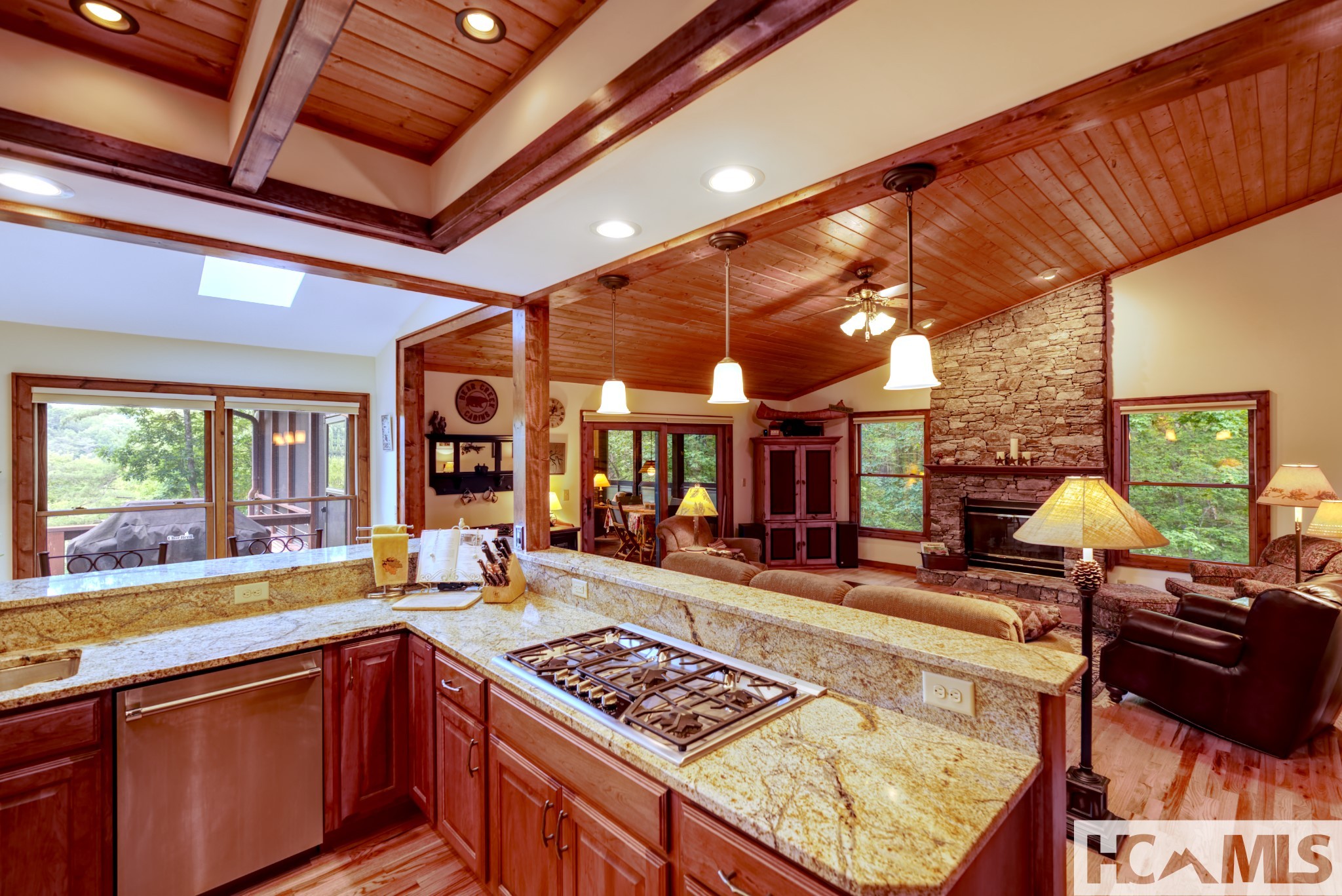 40 Piney Ridge Court