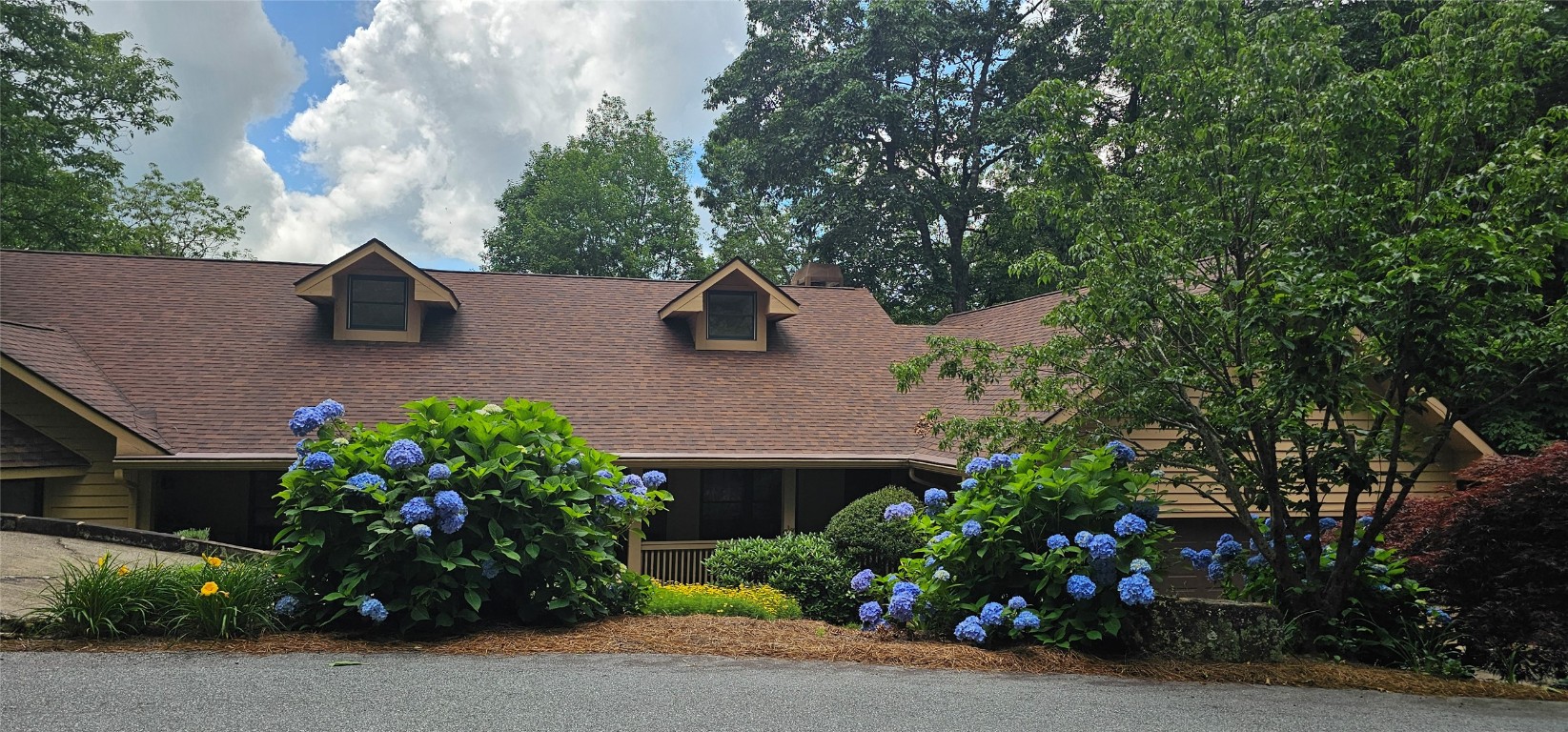 40 Piney Ridge Court