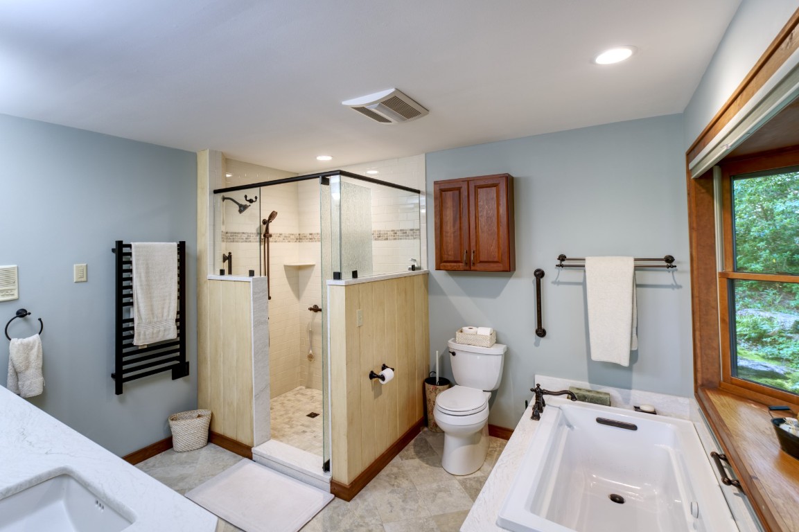 40 Piney Ridge Court