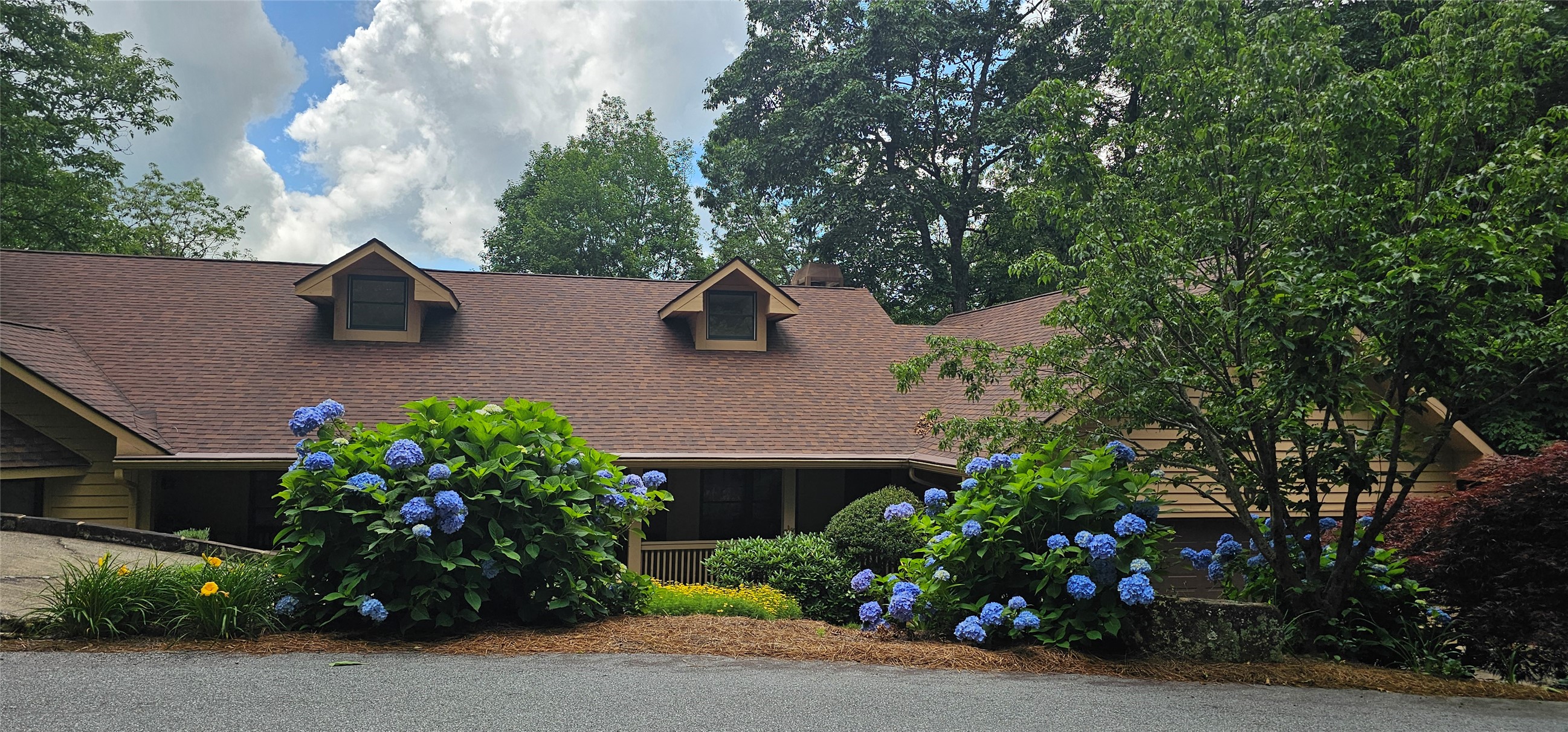 40 Piney Ridge Court