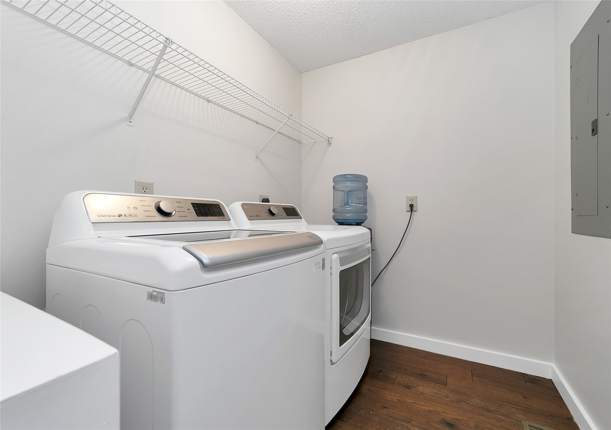 557 Country Club Estate