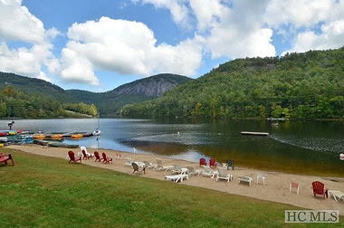 557 Country Club Estate