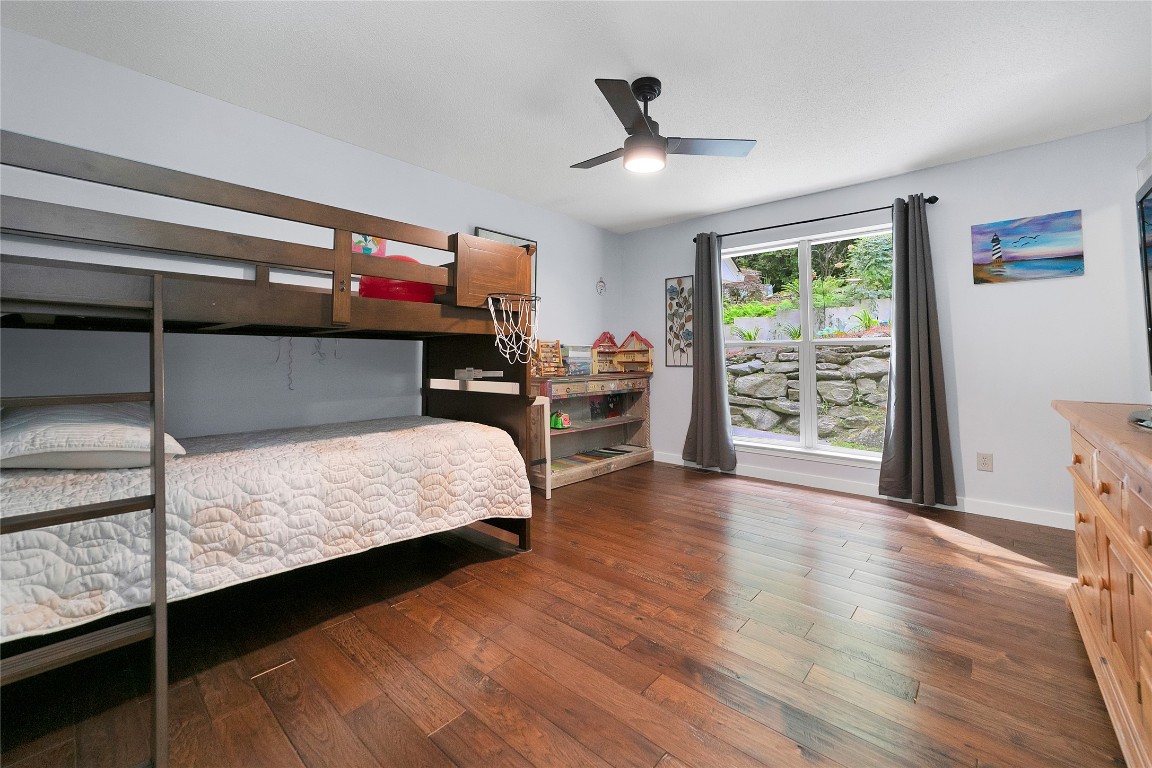 557 Country Club Estate