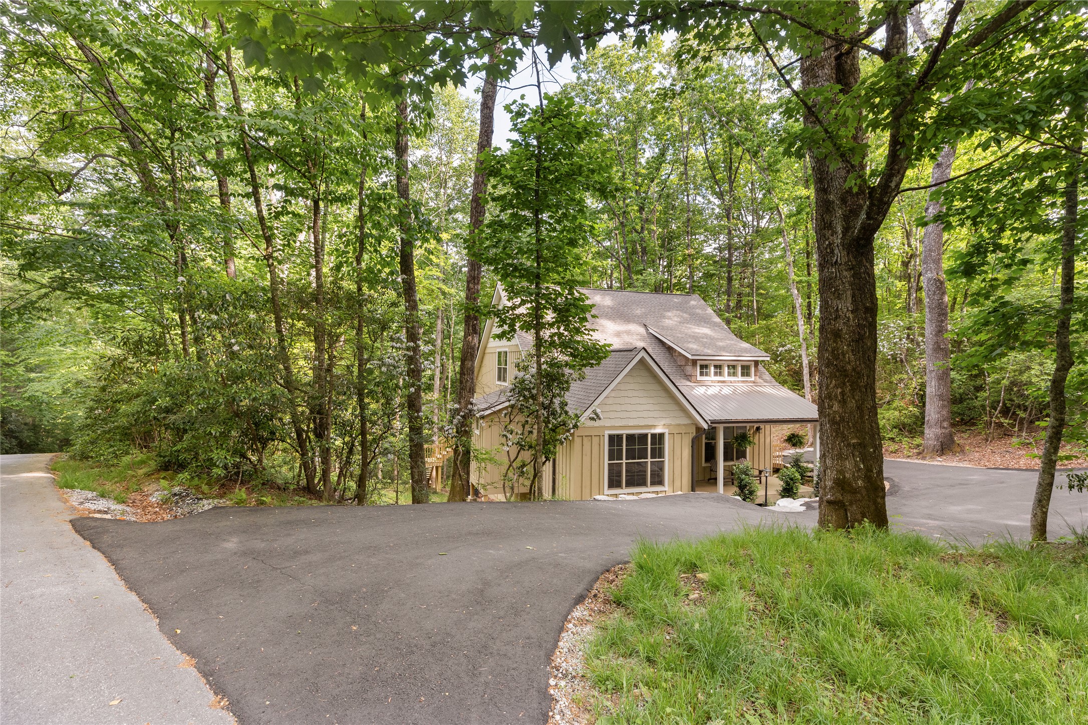 223 Sourwood Court